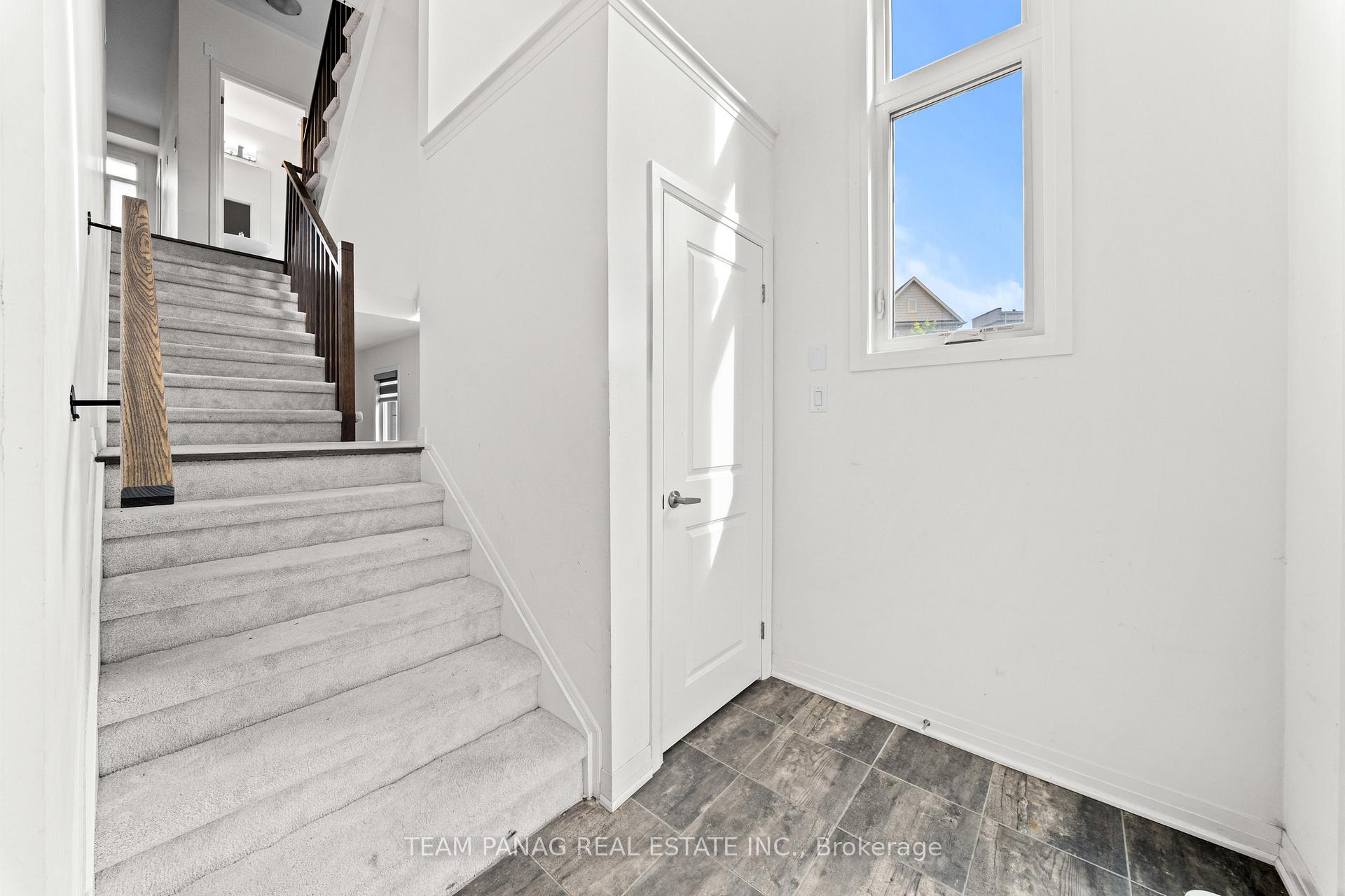 Photo 10 of 65 Totten Trail, New Tecumseth, Tottenham — HOMEH
