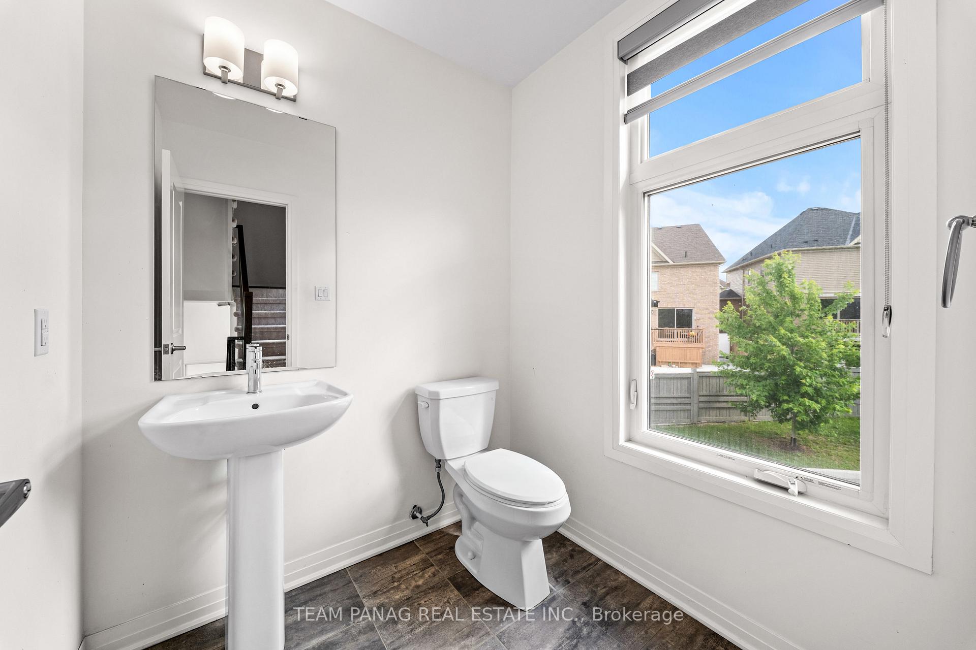 Photo 23 of 65 Totten Trail, New Tecumseth, Tottenham — HOMEH