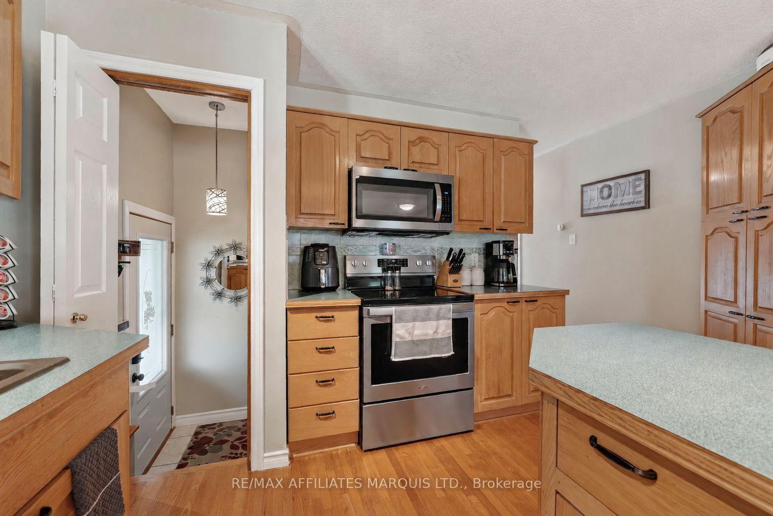 Photo 7 of 824 Alice Street, Cornwall, Cornwall — HOMEH