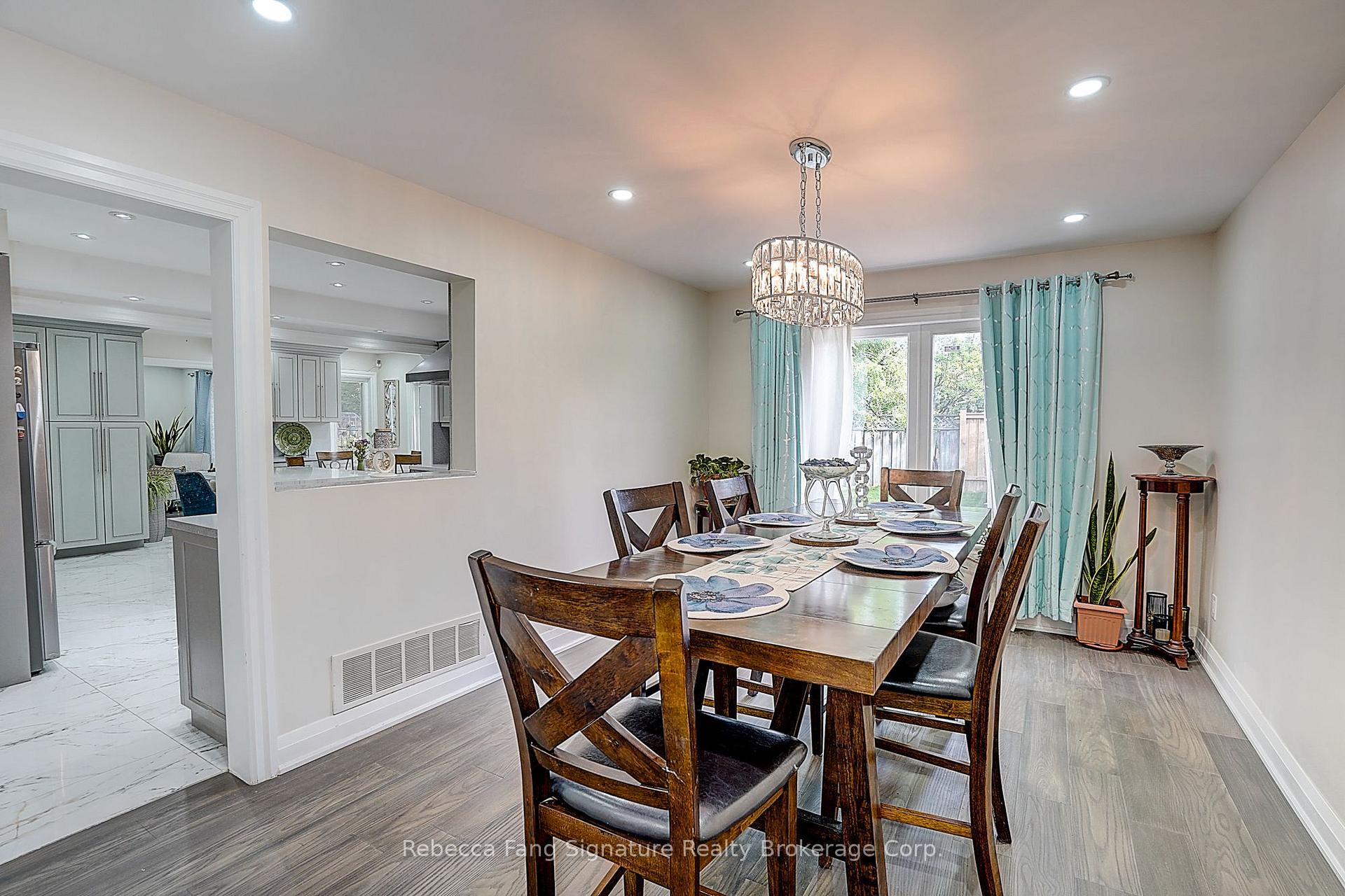 Photo 10 of 10 Settler Court, Brampton, Heart Lake West — HOMEH