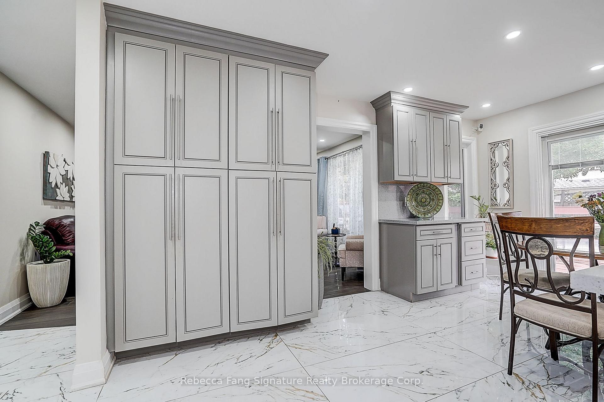 Photo 17 of 10 Settler Court, Brampton, Heart Lake West — HOMEH