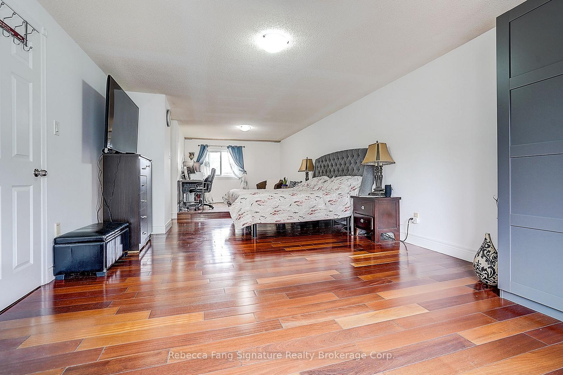 Photo 21 of 10 Settler Court, Brampton, Heart Lake West — HOMEH