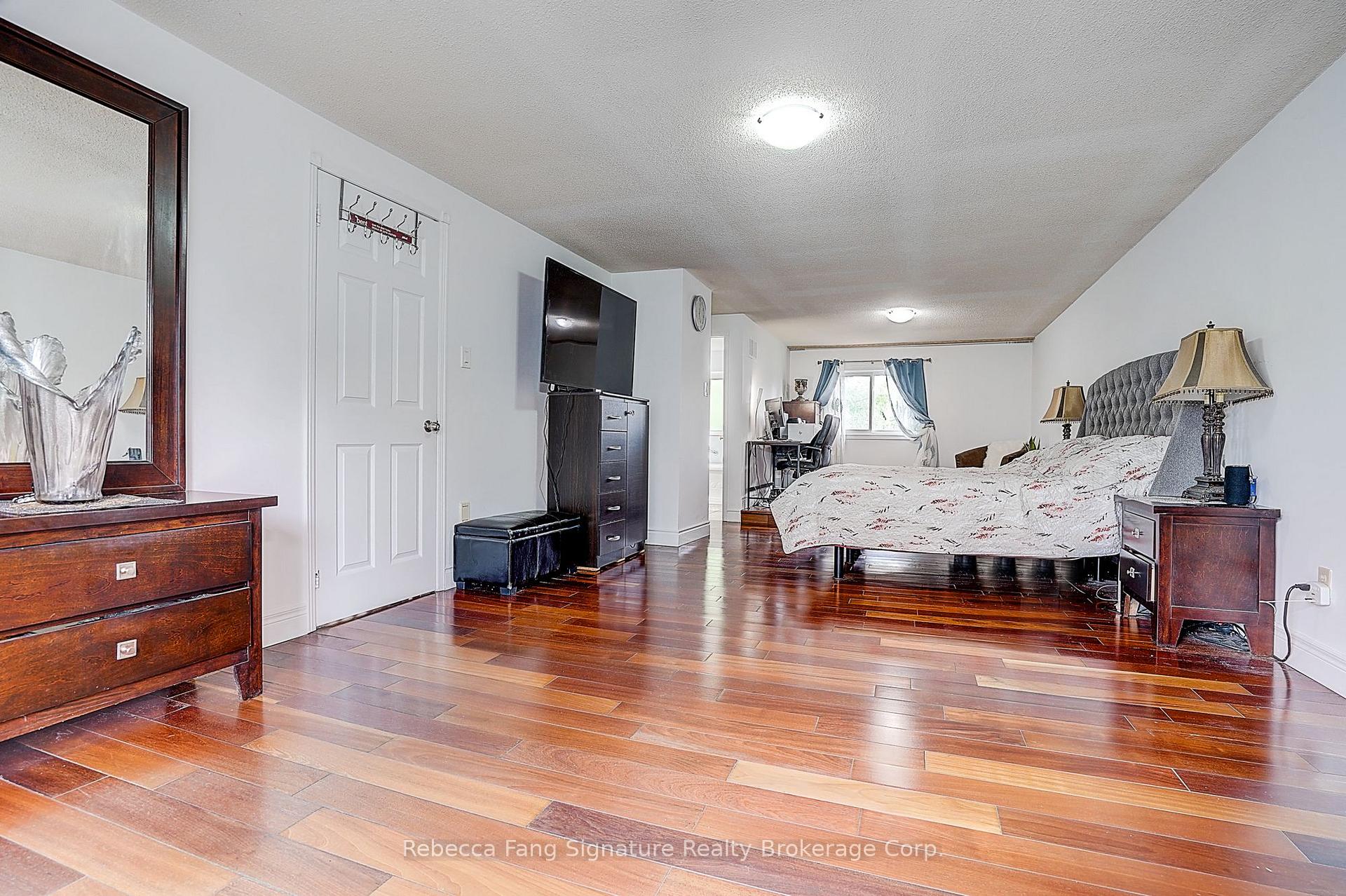 Photo 22 of 10 Settler Court, Brampton, Heart Lake West — HOMEH