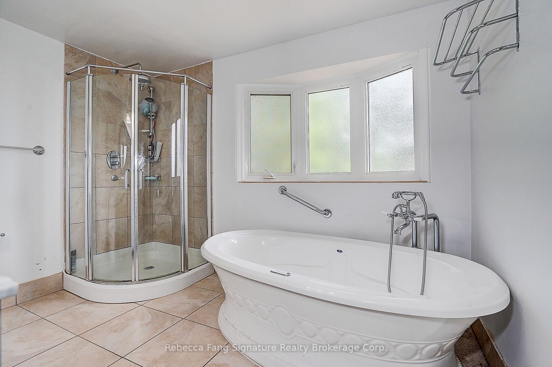 Photo 25 of 10 Settler Court, Brampton, Heart Lake West — HOMEH
