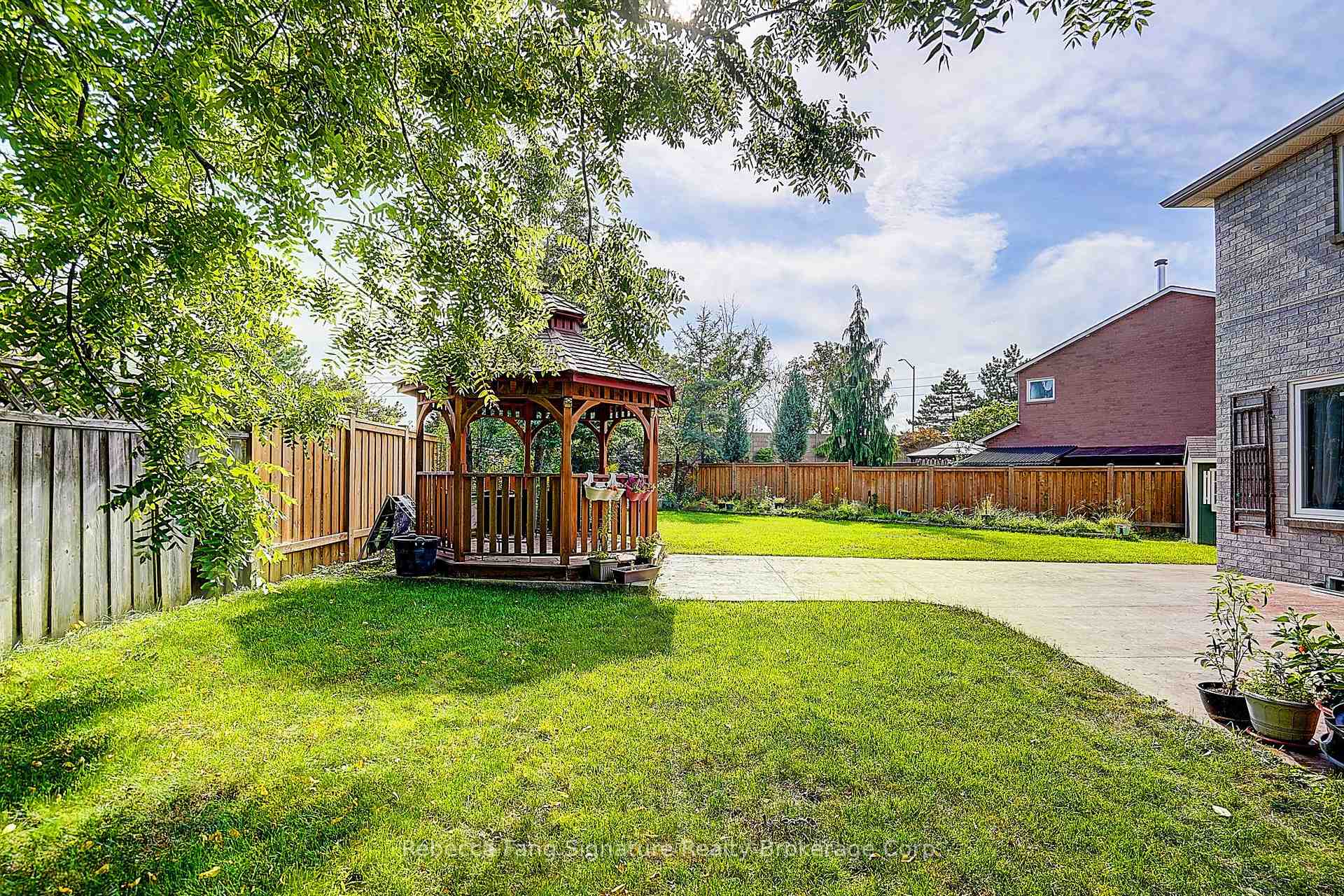 Photo 48 of 10 Settler Court, Brampton, Heart Lake West — HOMEH