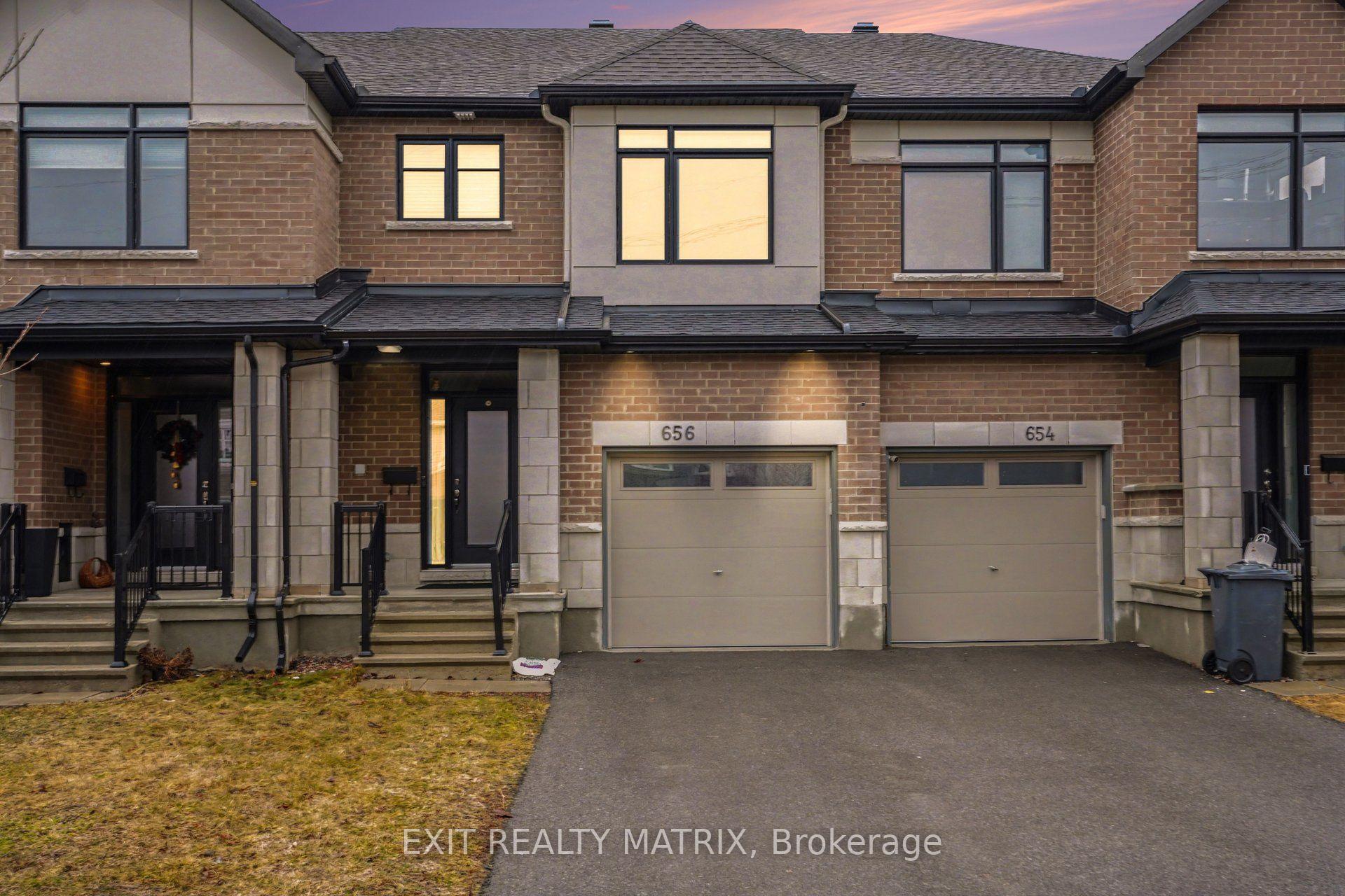 Photo of 656 Putney Crescent