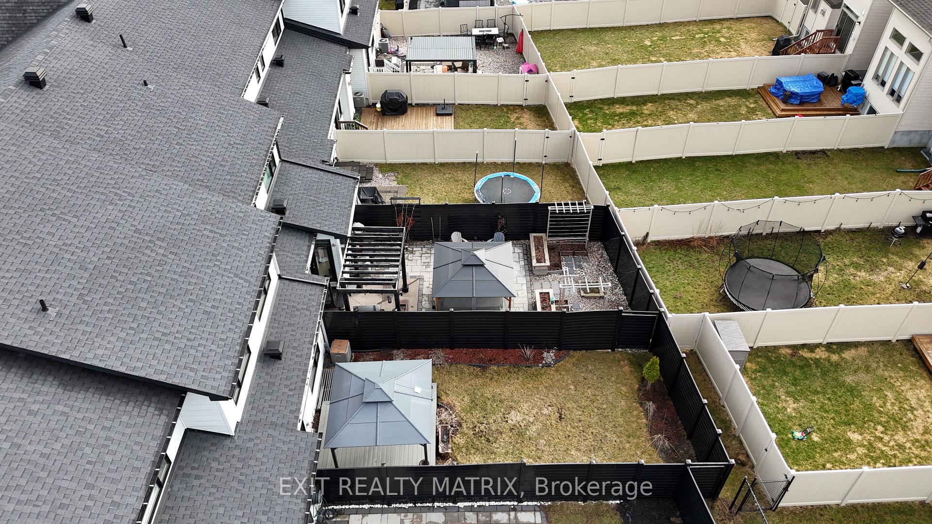 Photo 35 of 656 Putney Crescent, Ottawa, Stittsville (South) — HOMEH