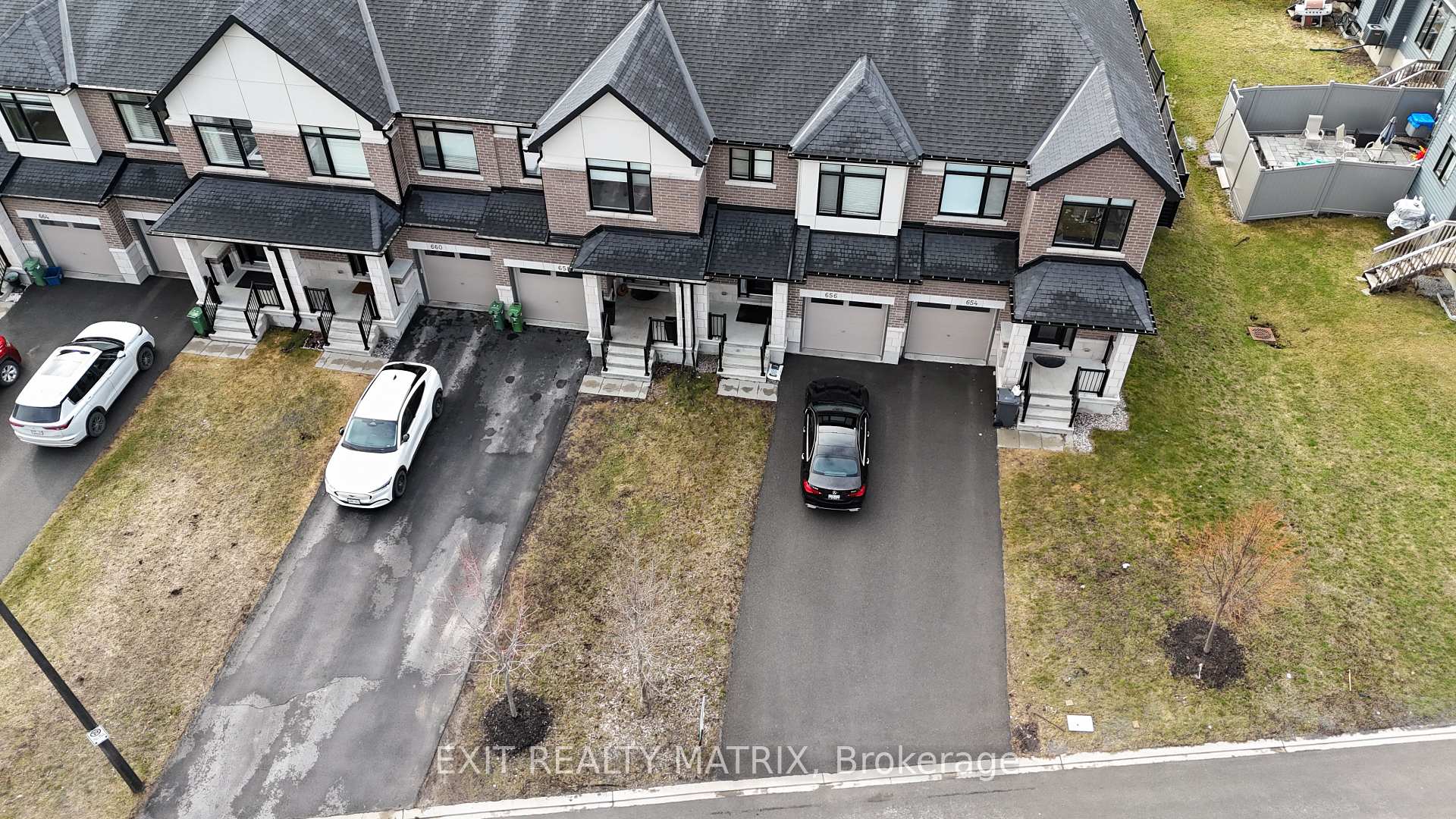 Photo 36 of 656 Putney Crescent, Ottawa, Stittsville (South) — HOMEH