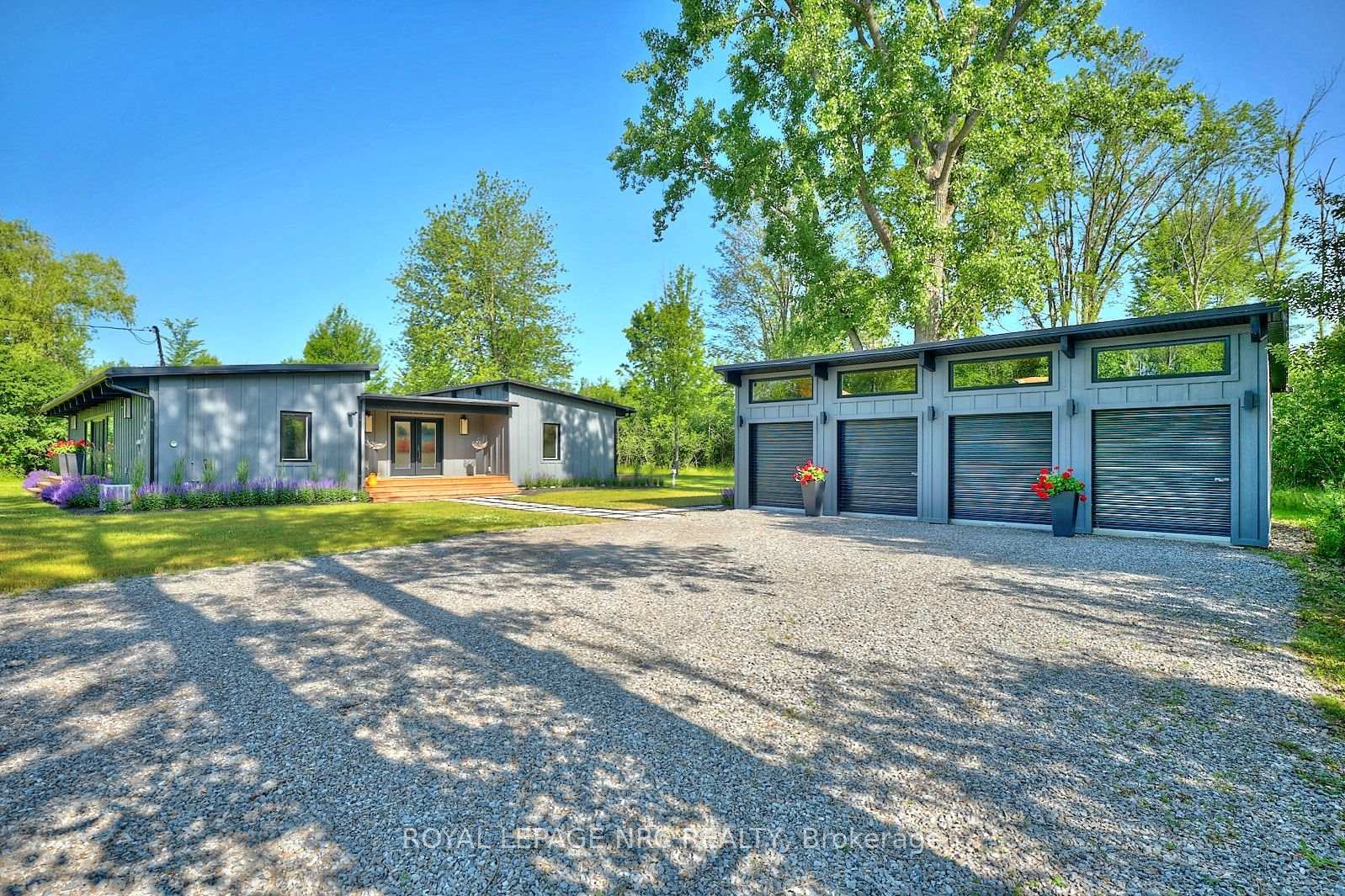 Photo of 1904 MacDonald Drive