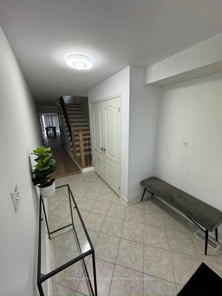Photo 3 of 199 Lady Angela Avenue, Oshawa, Windfields — HOMEH