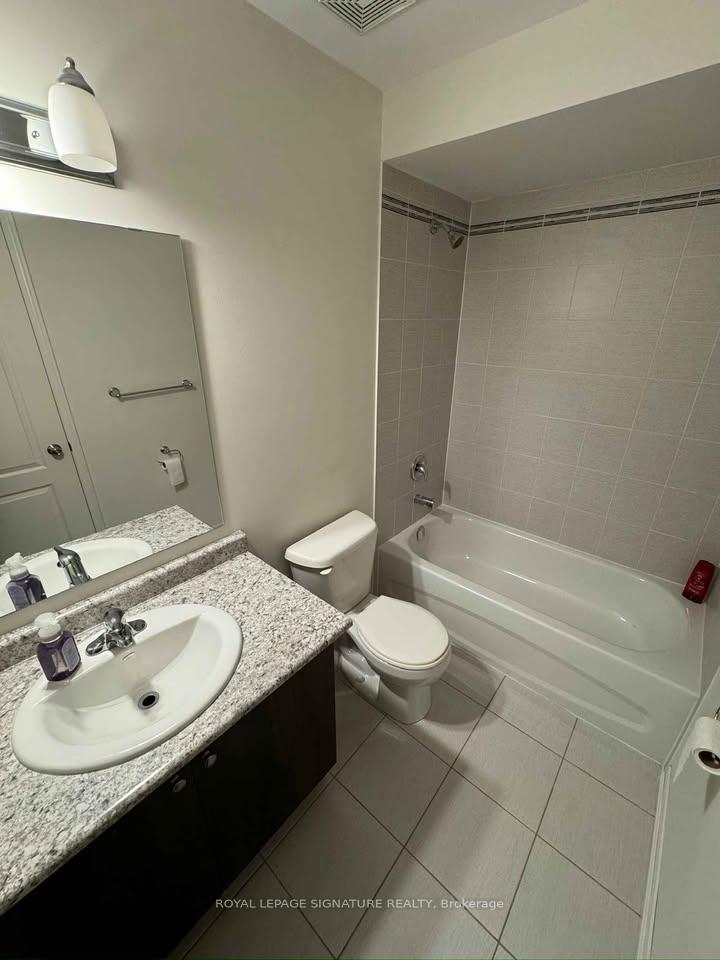 Photo 5 of 199 Lady Angela Avenue, Oshawa, Windfields — HOMEH