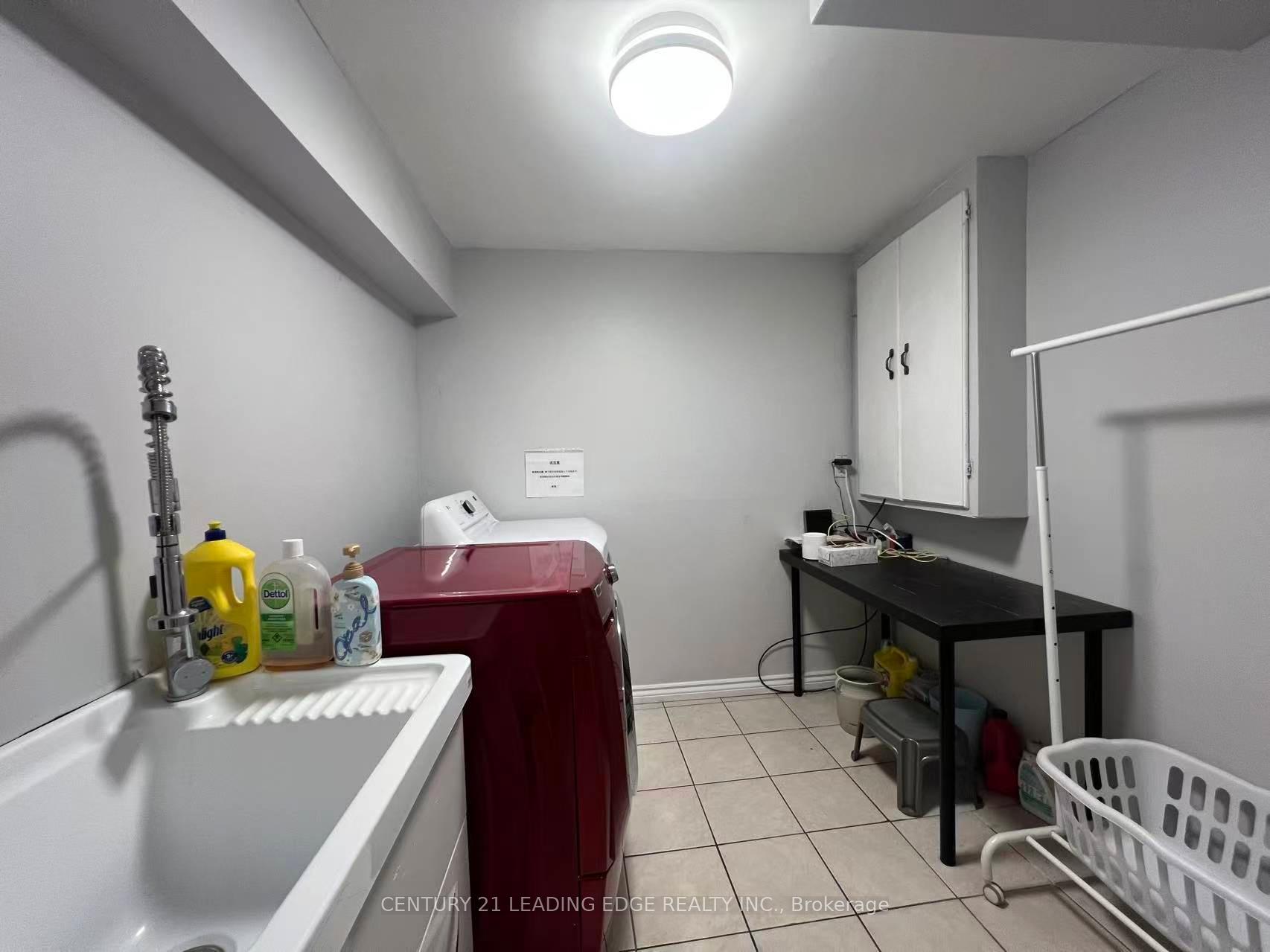 Photo 12 of Unit Lower Level, 33 Cavalry Trail, Markham, Buttonville — HOMEH