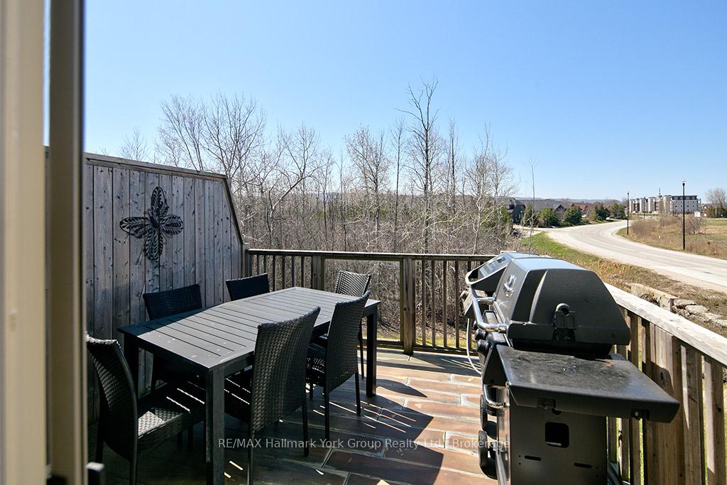 Photo 18 of 69 Joseph Trail, Collingwood — HOMEH