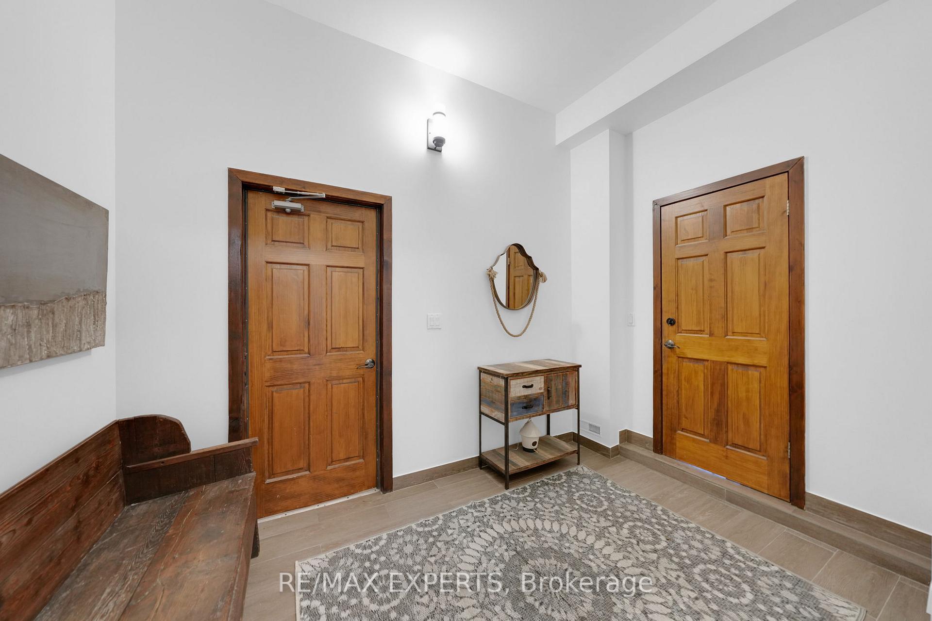 Photo 5 of 65 John Street, King, King City — HOMEH