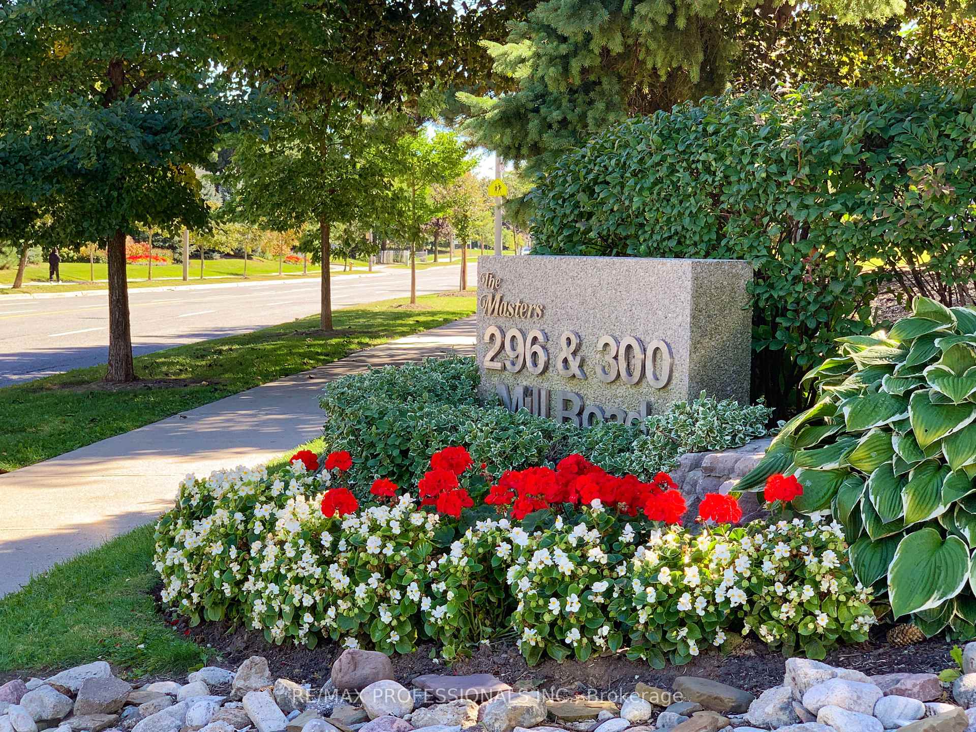 Photo 2 of Unit PH08, 296 Mill Road, Etobicoke, Markland Wood — HOMEH