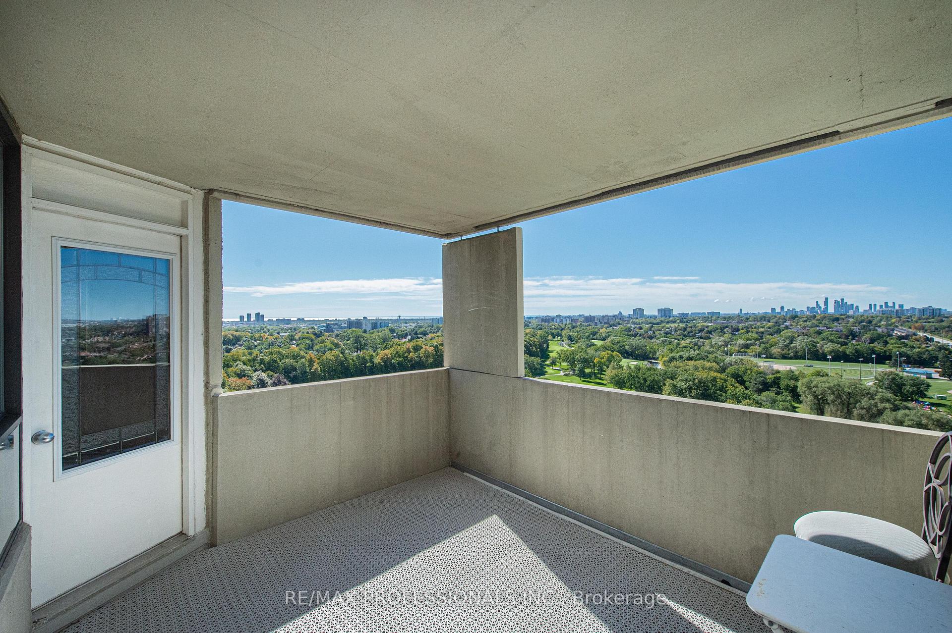 Photo 9 of Unit PH08, 296 Mill Road, Etobicoke, Markland Wood — HOMEH