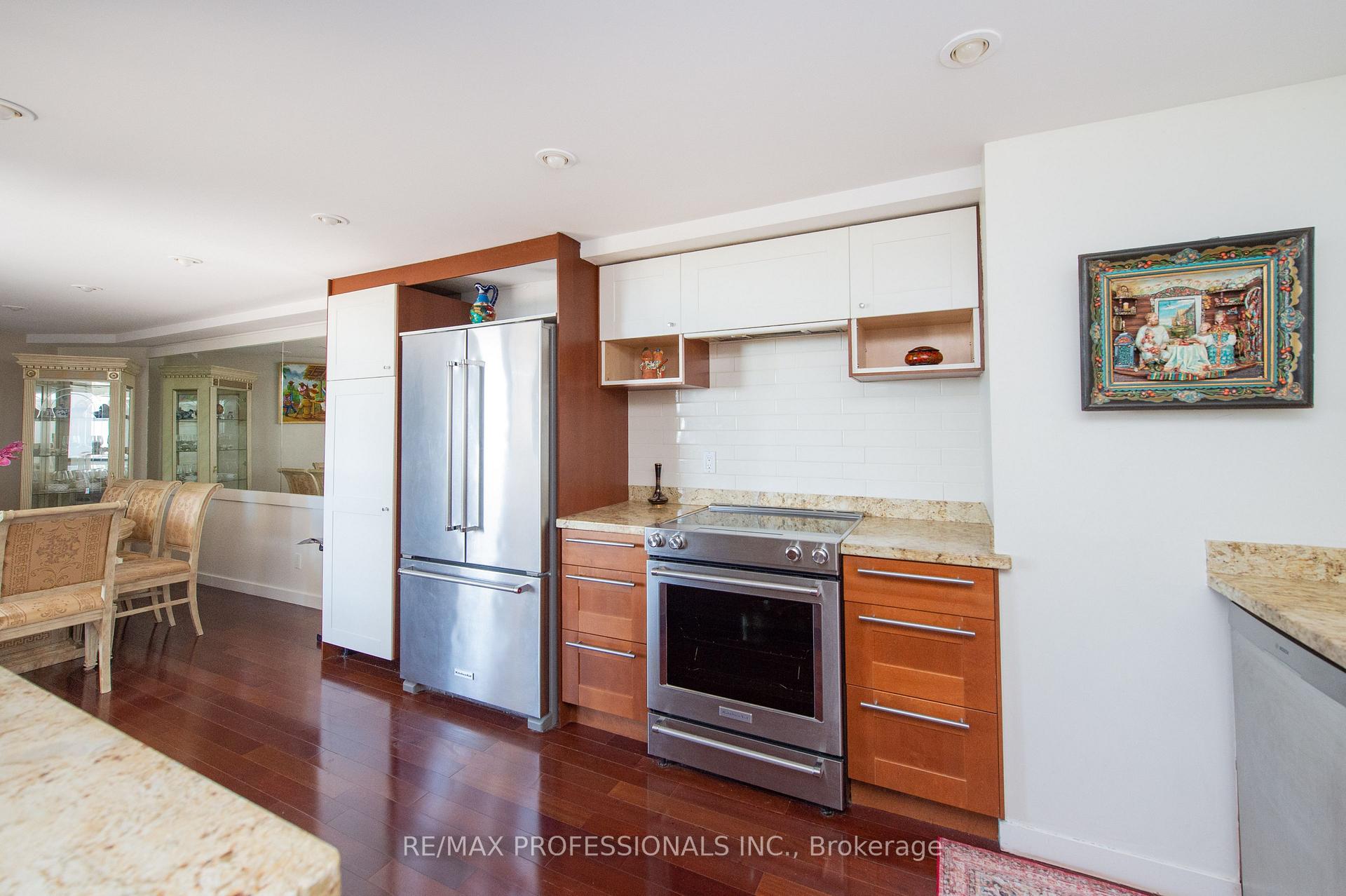 Photo 13 of Unit PH08, 296 Mill Road, Etobicoke, Markland Wood — HOMEH