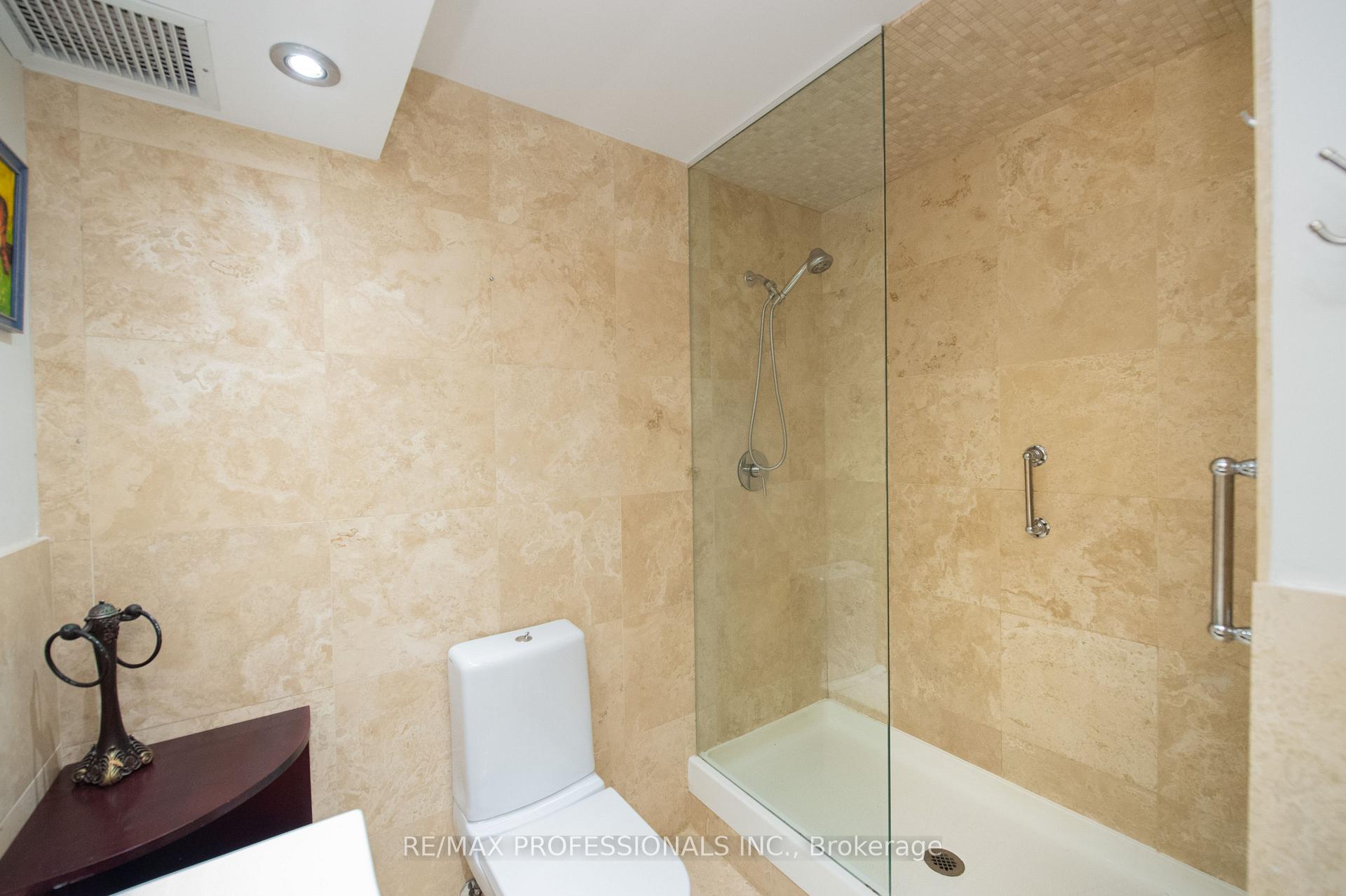 Photo 23 of Unit PH08, 296 Mill Road, Etobicoke, Markland Wood — HOMEH