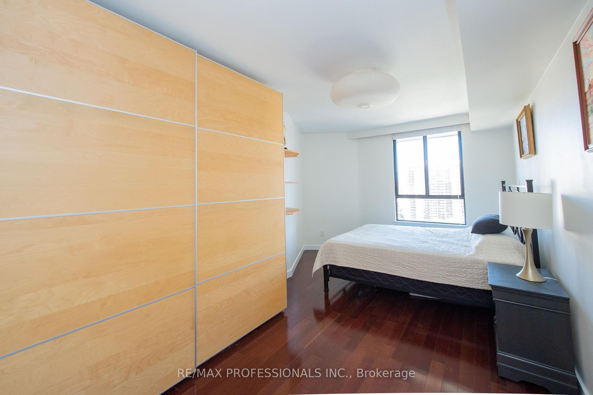 Photo 24 of Unit PH08, 296 Mill Road, Etobicoke, Markland Wood — HOMEH