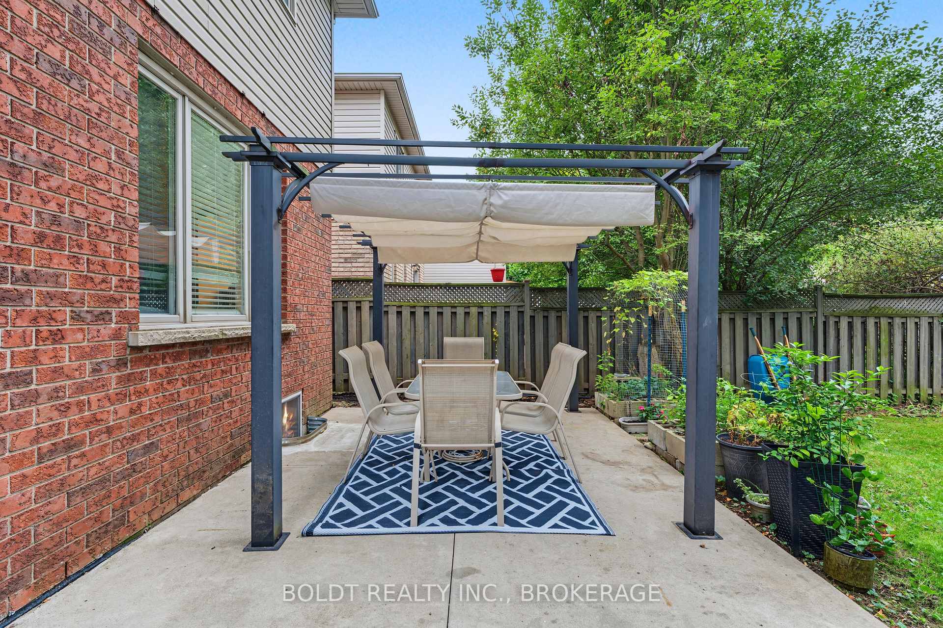 Photo 41 of 17 Valridge Drive, Hamilton, Ancaster — HOMEH