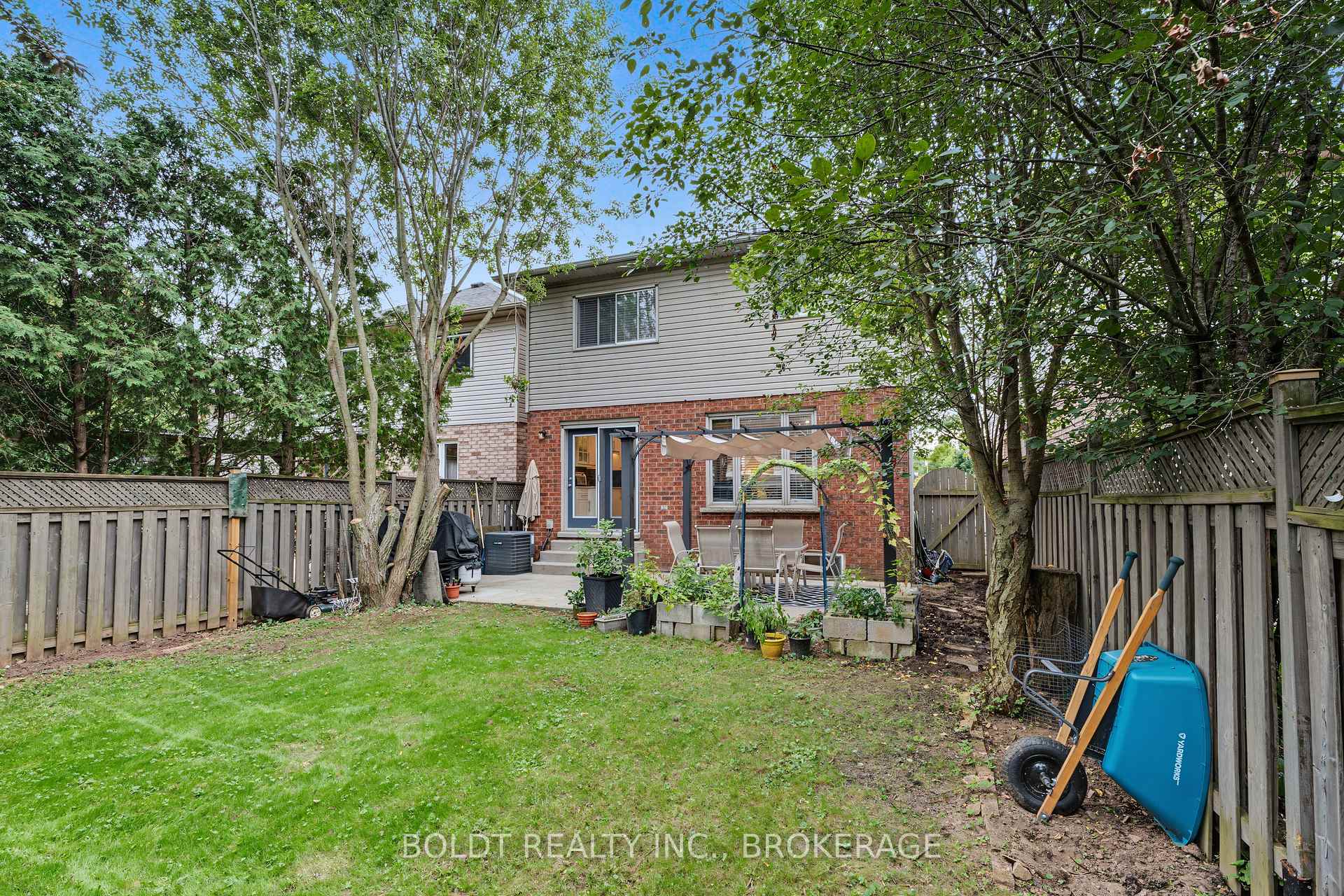 Photo 45 of 17 Valridge Drive, Hamilton, Ancaster — HOMEH