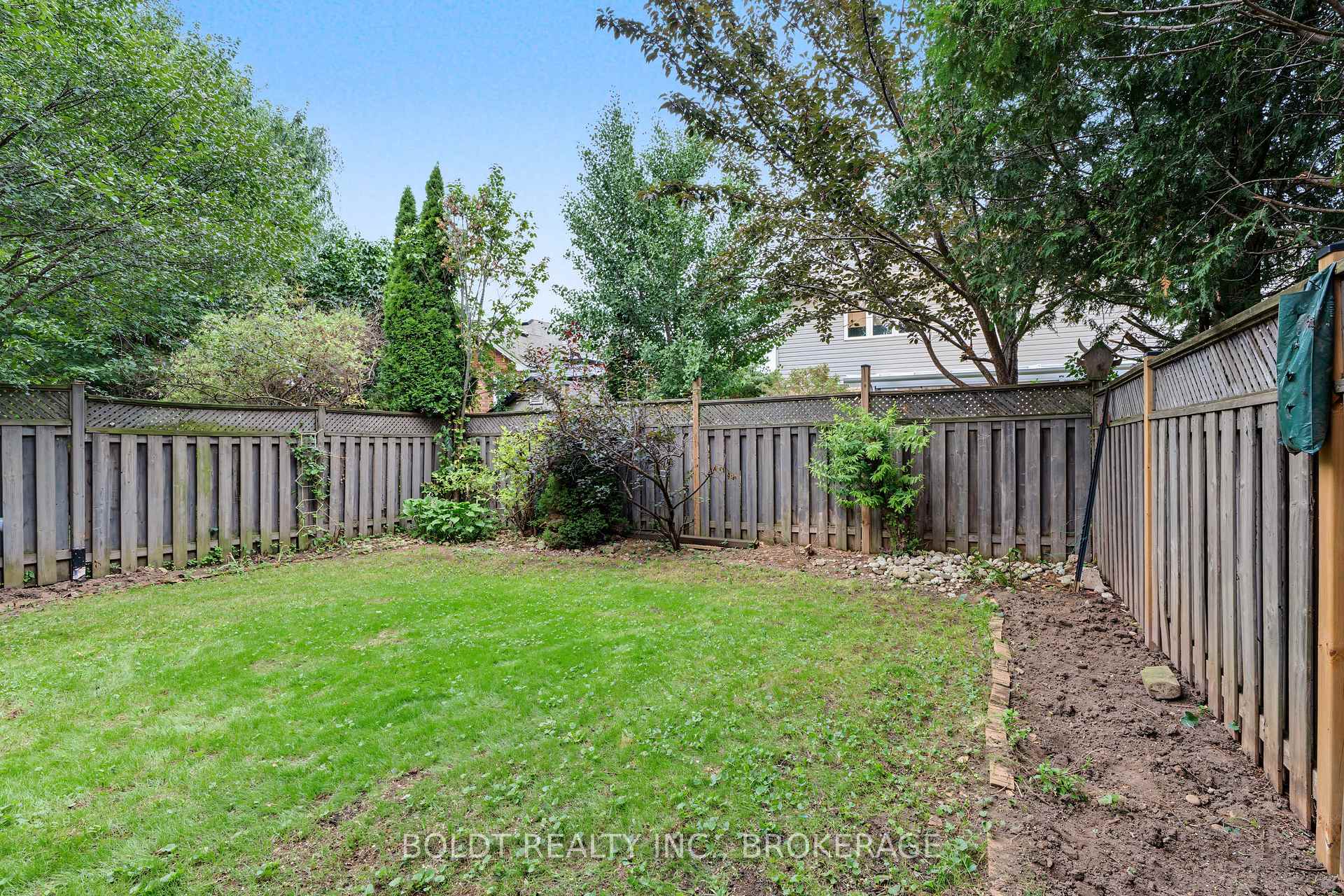 Photo 47 of 17 Valridge Drive, Hamilton, Ancaster — HOMEH