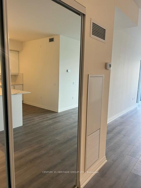 Photo 15 of Unit 431, 9000 Jane Street, Vaughan, Vellore Village — HOMEH
