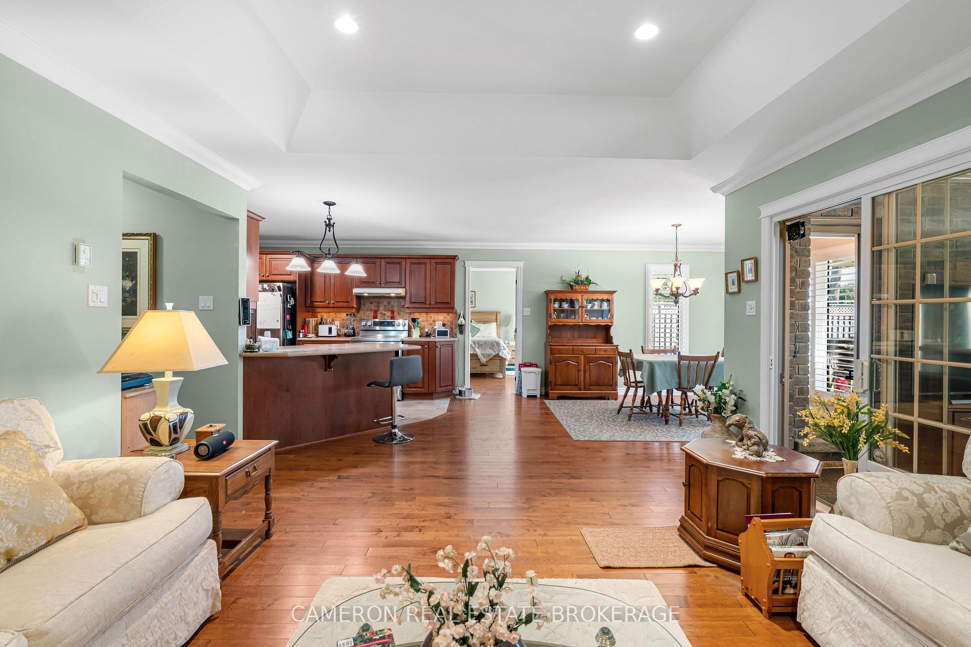 Photo 11 of 504 Jo Anne Crescent, Cornwall, Cornwall — HOMEH