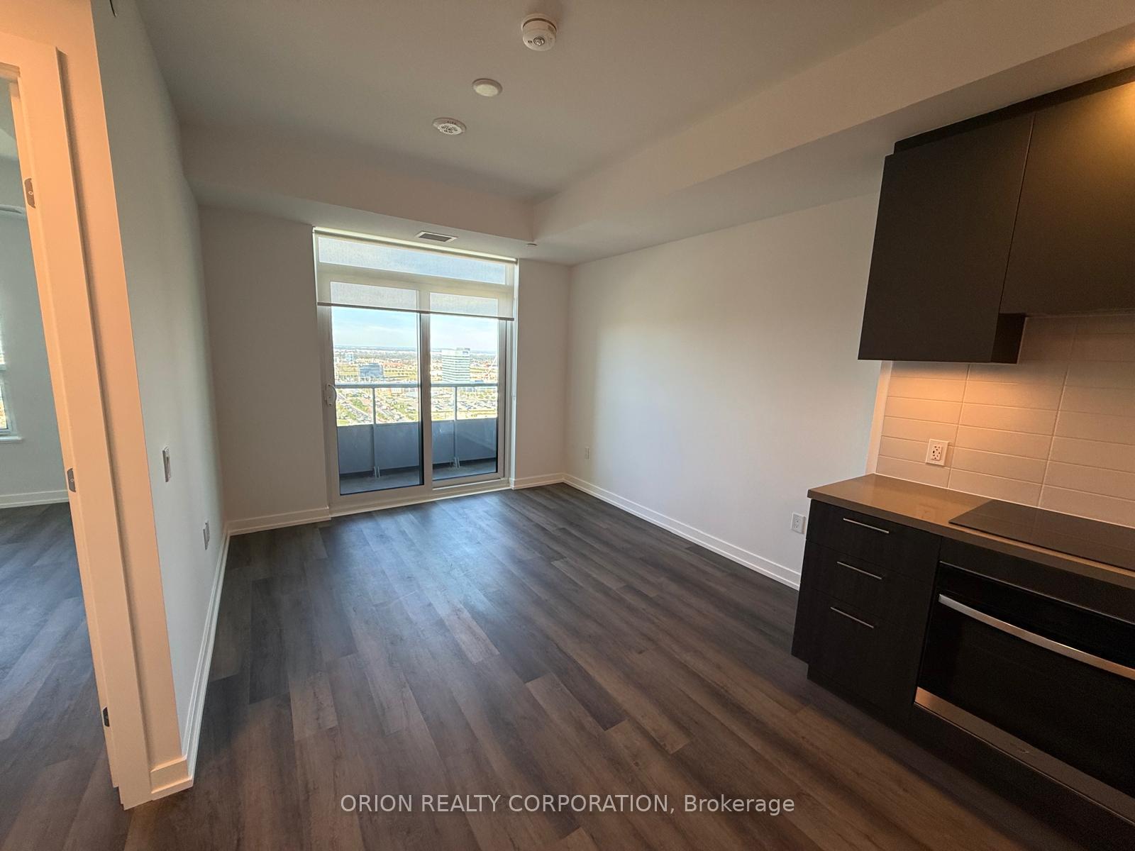 Photo 5 of Unit 2103, 21 Meadowdale Road, Vaughan, Vaughan Corporate Centre — HOMEH