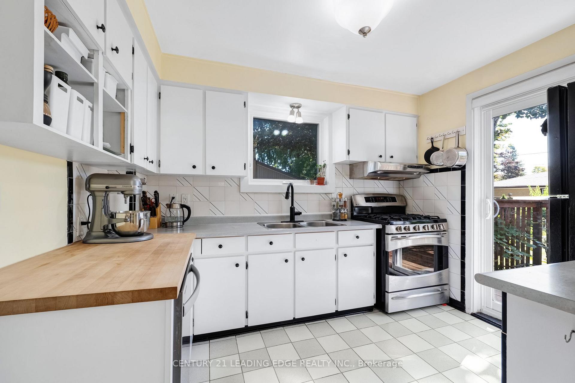 Photo 7 of 234 Beechy Drive, Richmond Hill, Crosby — HOMEH