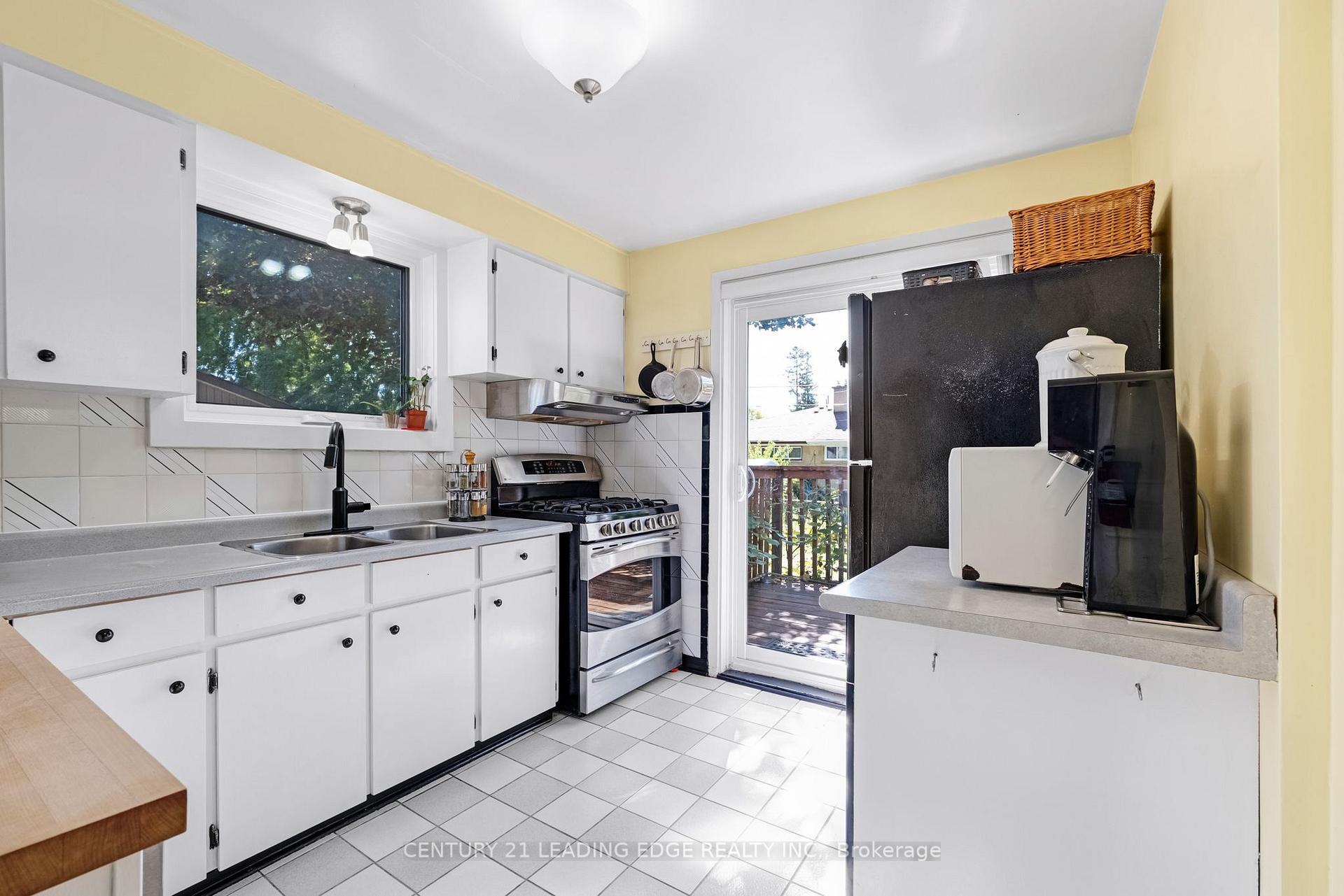 Photo 8 of 234 Beechy Drive, Richmond Hill, Crosby — HOMEH