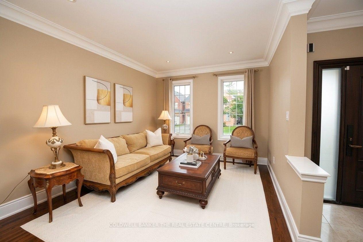 Photo 3 of 304 Tower Hill Road, Richmond Hill, Jefferson — HOMEH