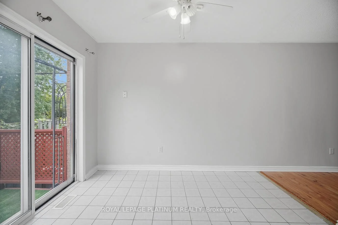 Photo 3 of Unit 44, 74 Spadina Road, Brampton, Brampton West — HOMEH