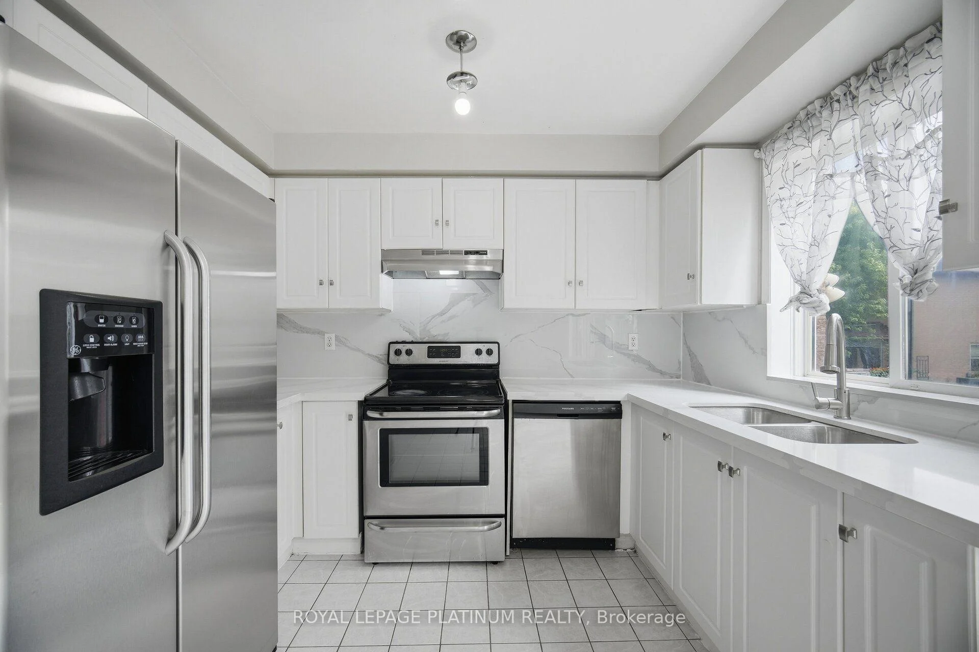 Photo 11 of Unit 44, 74 Spadina Road, Brampton, Brampton West — HOMEH