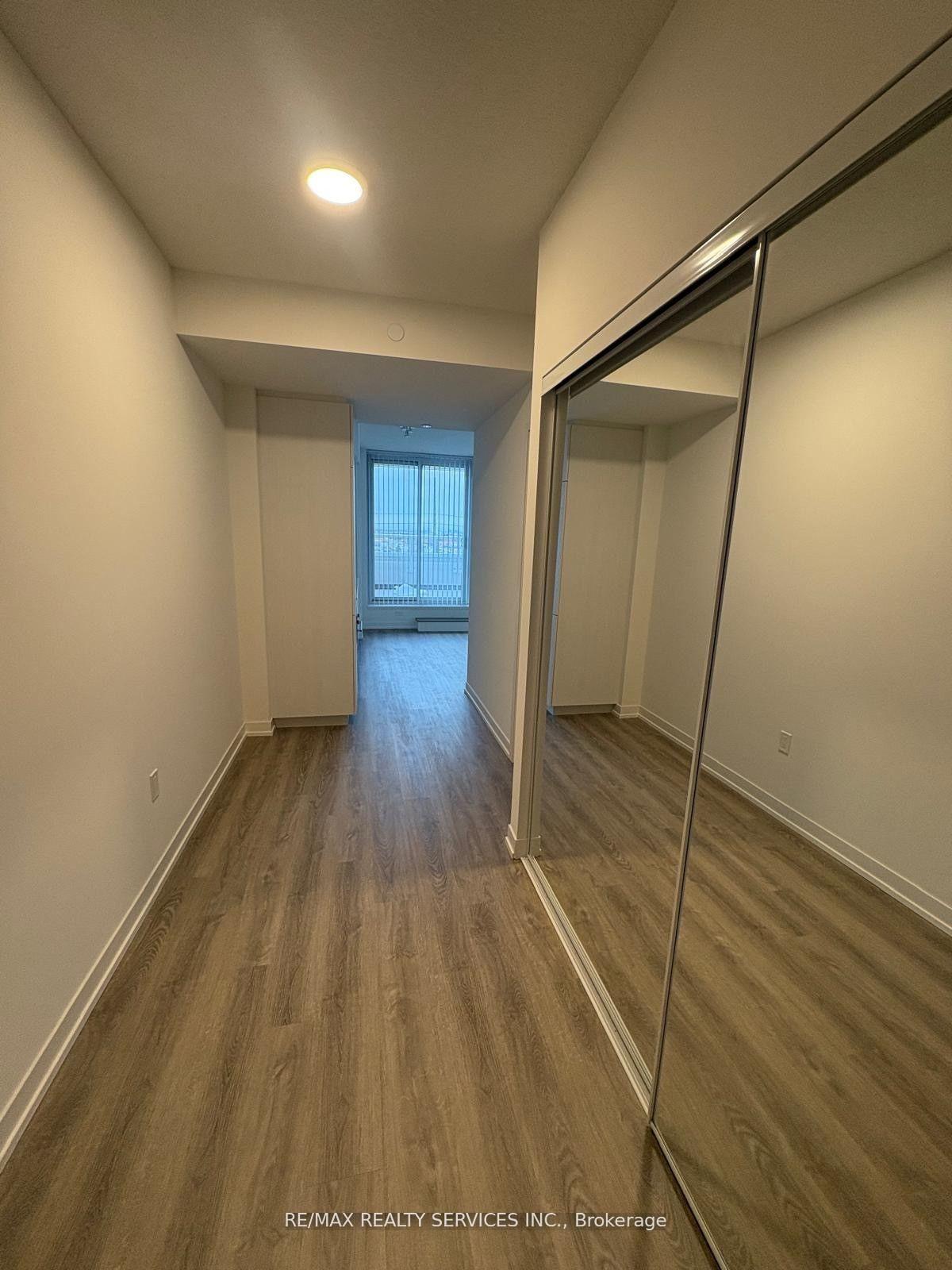 Photo 3 of Unit 509, 8 Interchange Way, Vaughan, Vaughan Corporate Centre — HOMEH