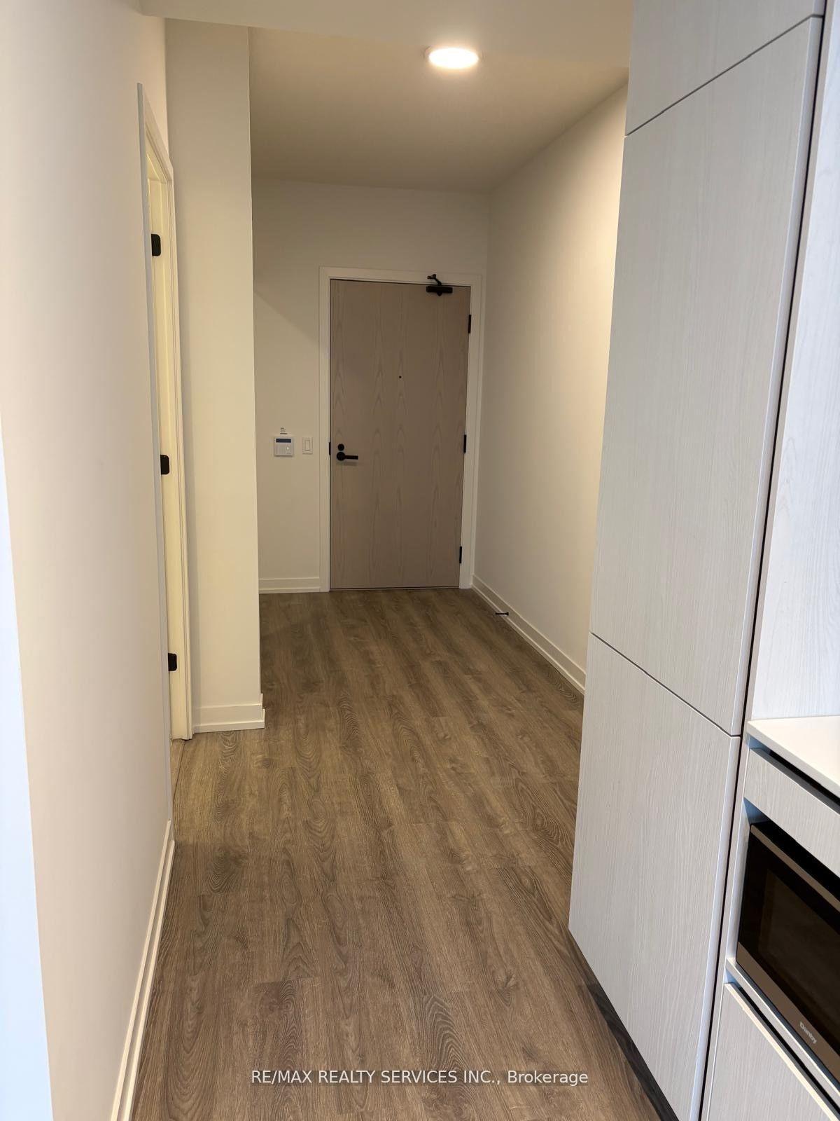 Photo 8 of Unit 509, 8 Interchange Way, Vaughan, Vaughan Corporate Centre — HOMEH