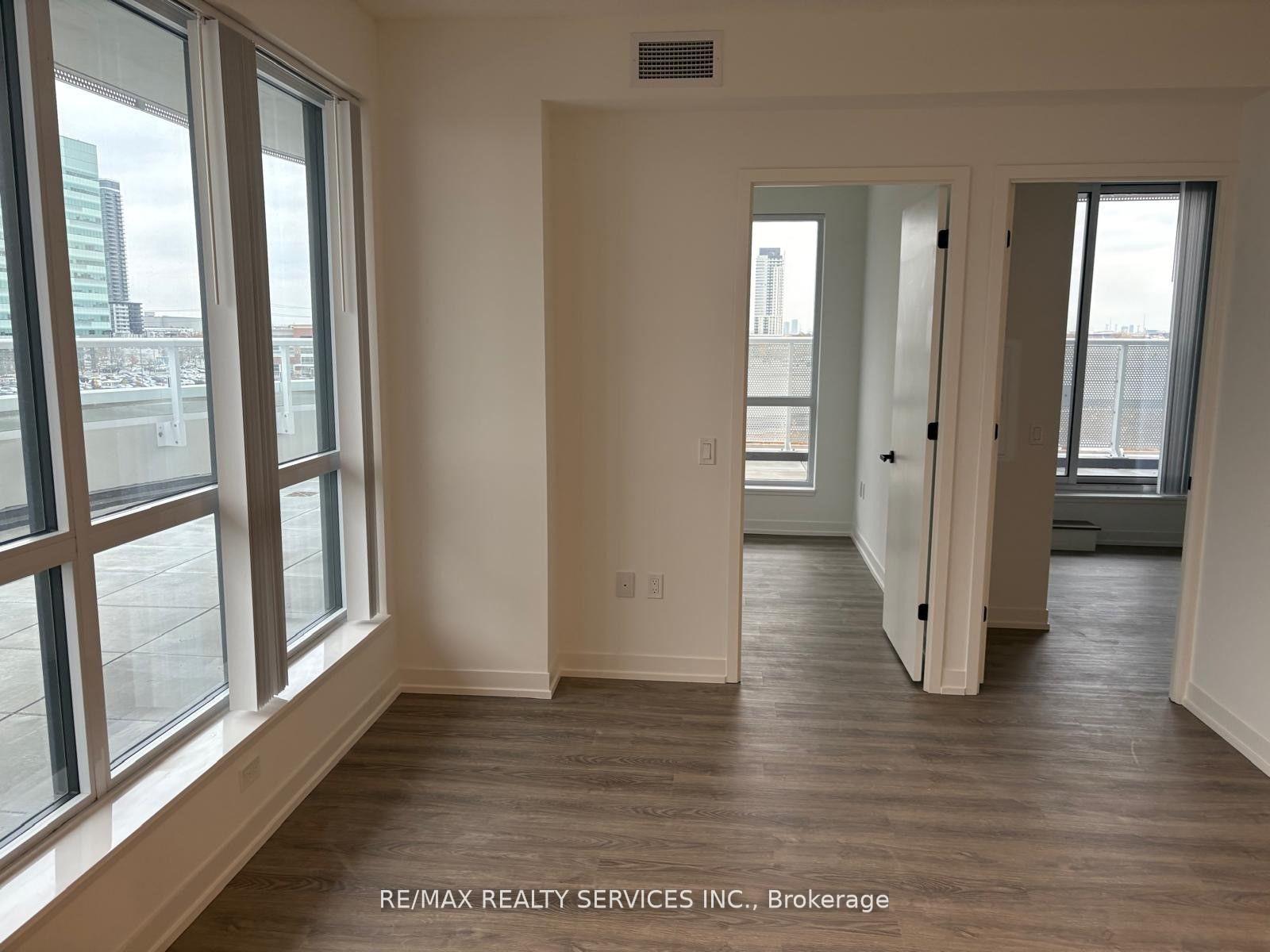 Photo 12 of Unit 509, 8 Interchange Way, Vaughan, Vaughan Corporate Centre — HOMEH