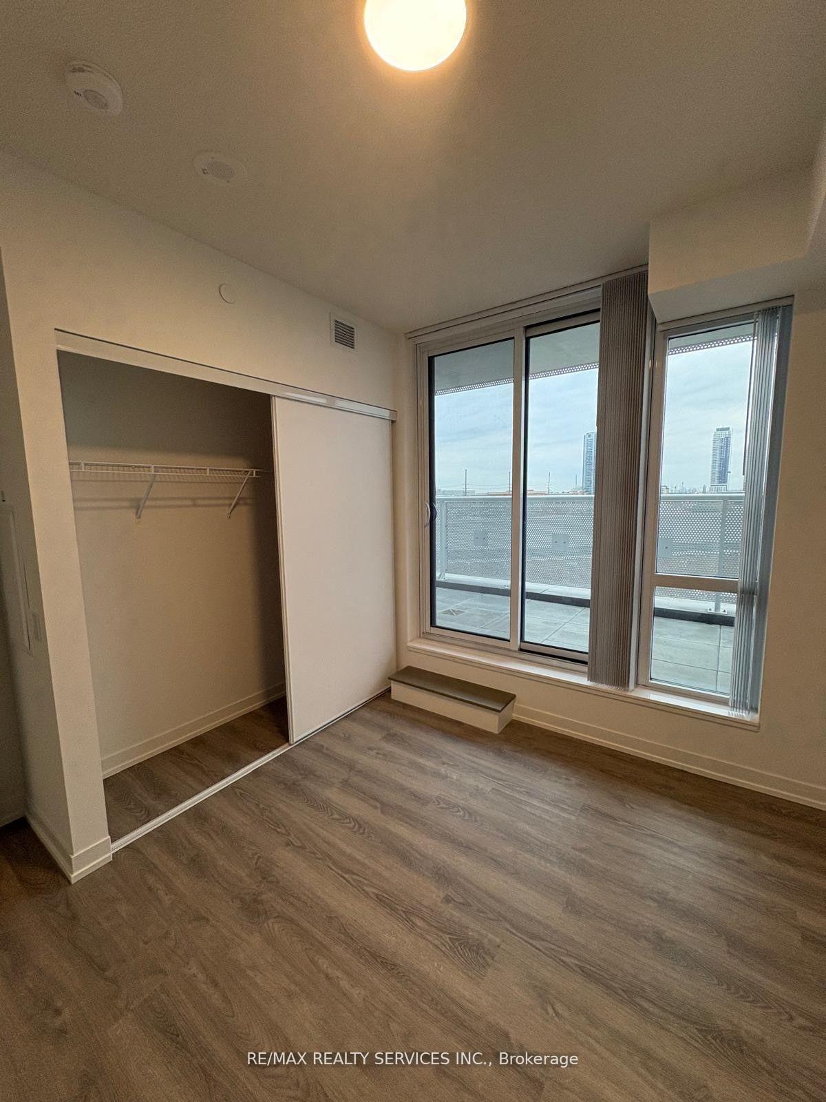 Photo 20 of Unit 509, 8 Interchange Way, Vaughan, Vaughan Corporate Centre — HOMEH