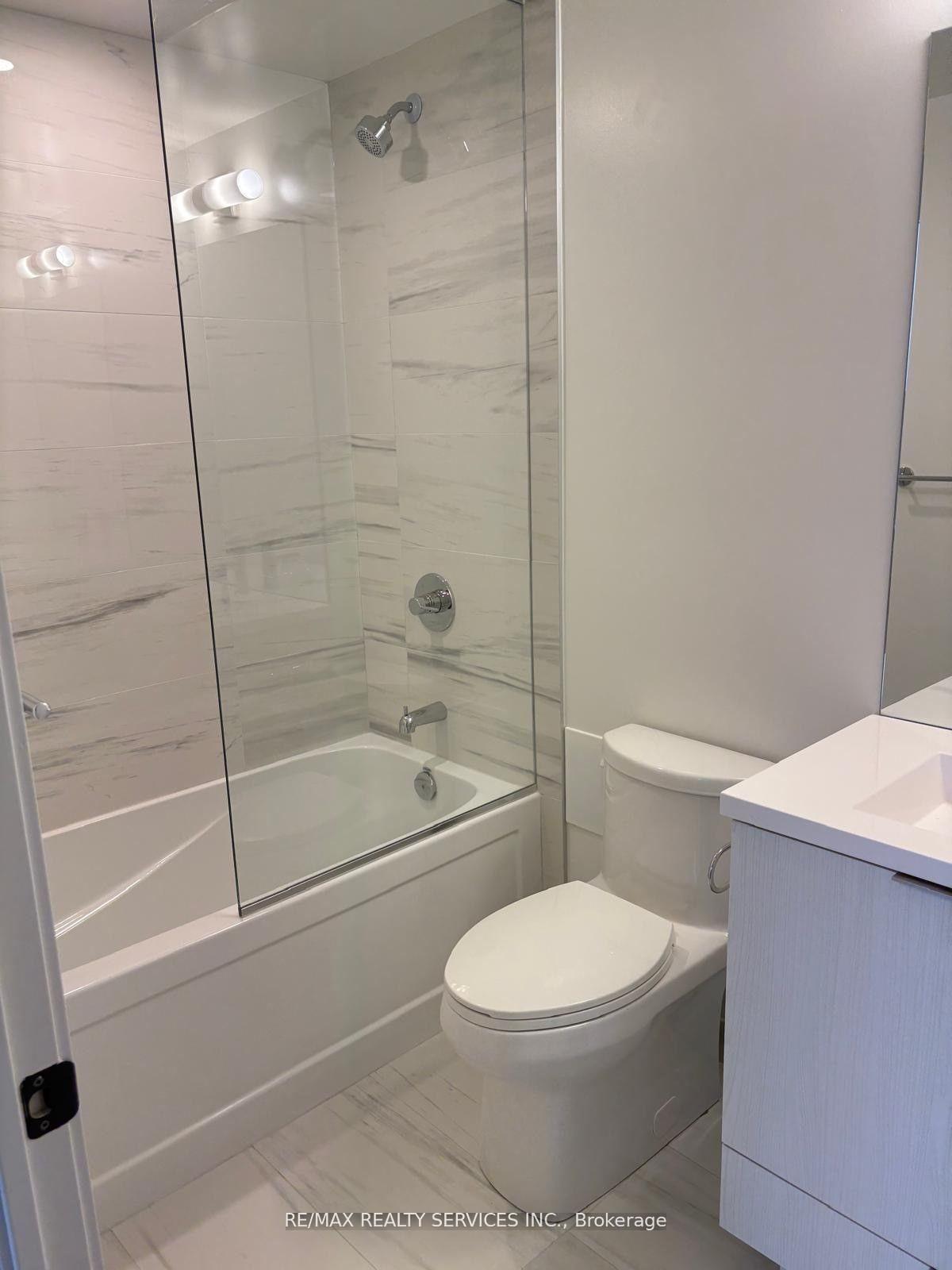 Photo 23 of Unit 509, 8 Interchange Way, Vaughan, Vaughan Corporate Centre — HOMEH