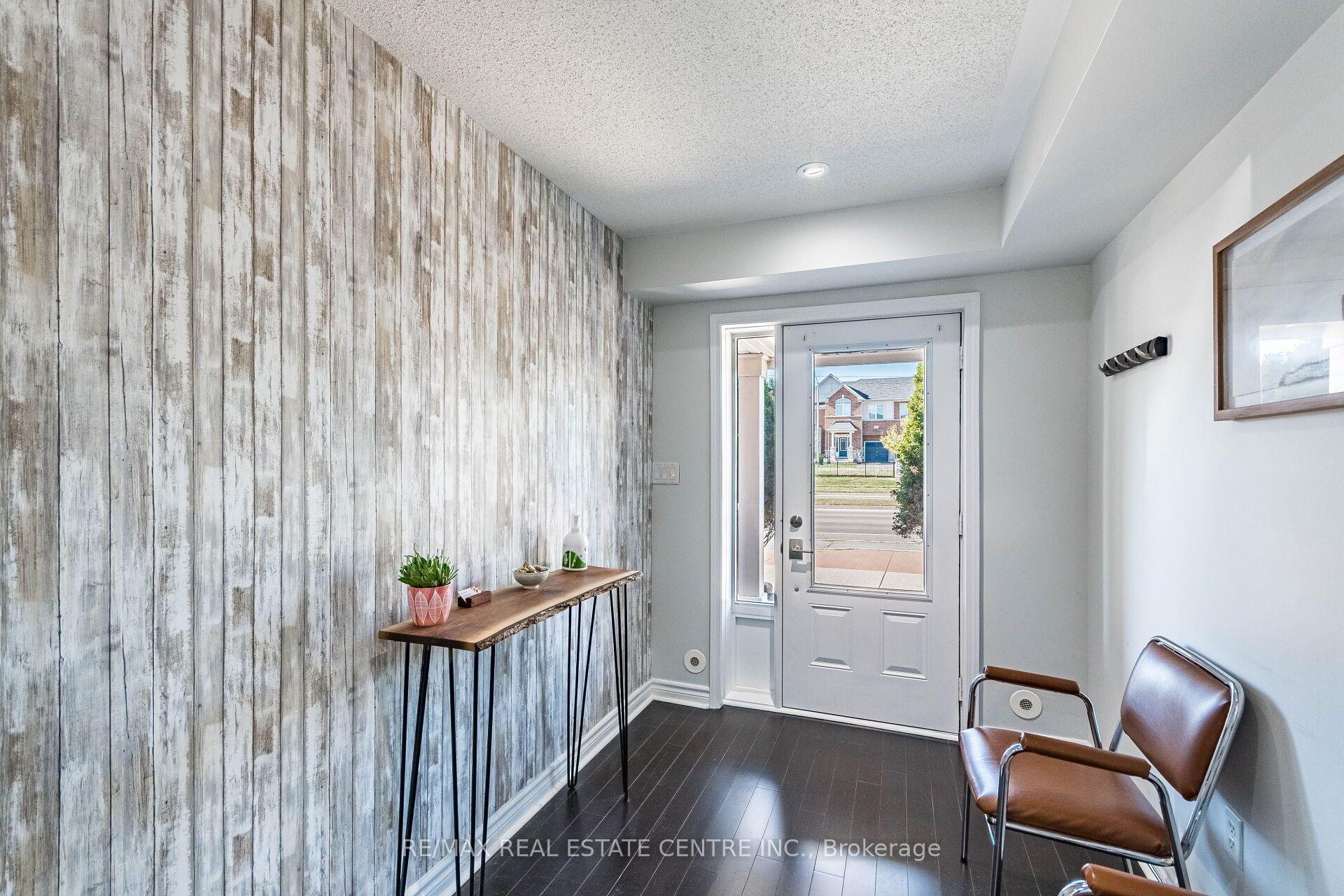 Photo 10 of 3141 Walkers Line, Burlington, Alton — HOMEH