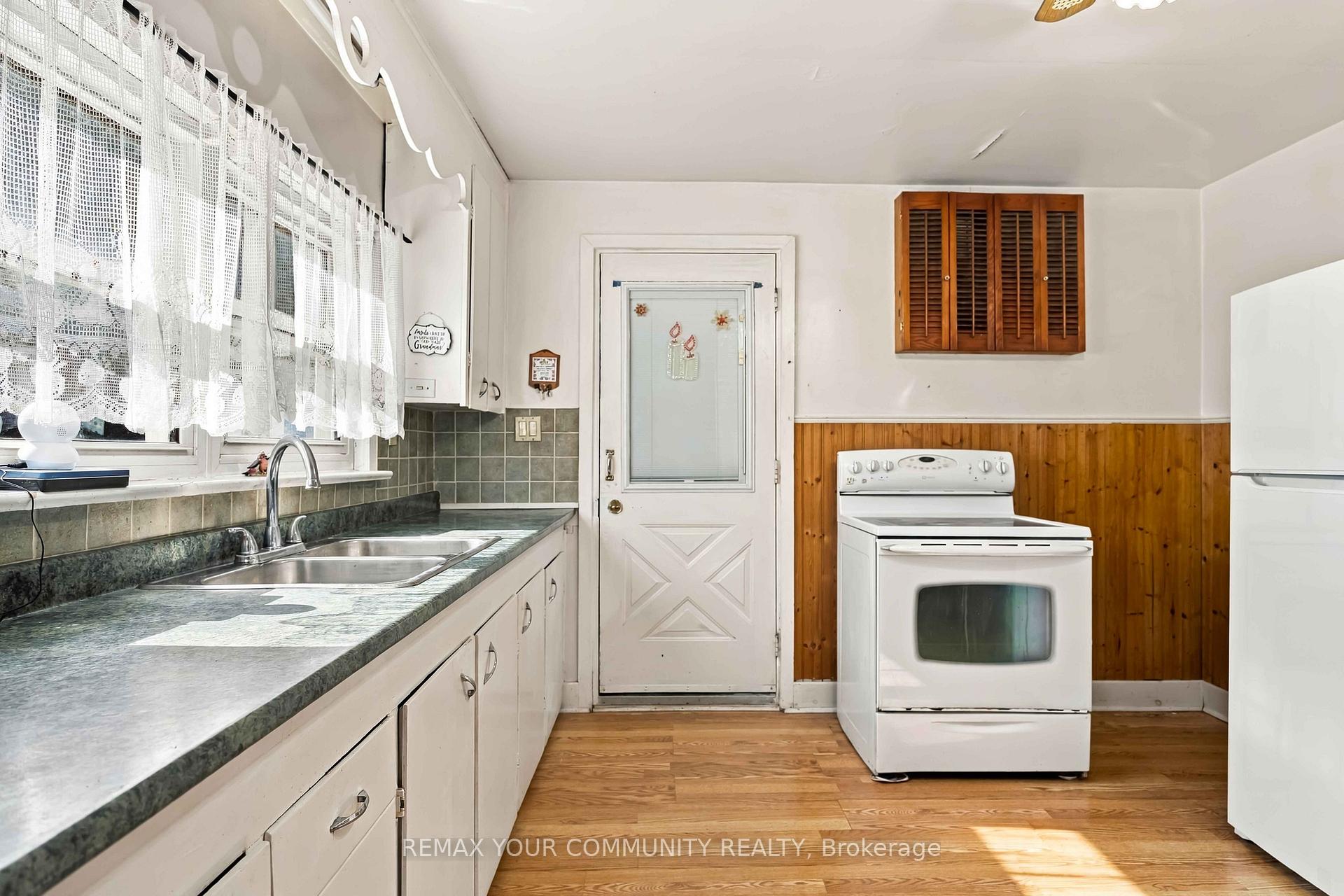 Photo 7 of 85 Catering Road, Georgina, Sutton & Jackson's Point — HOMEH
