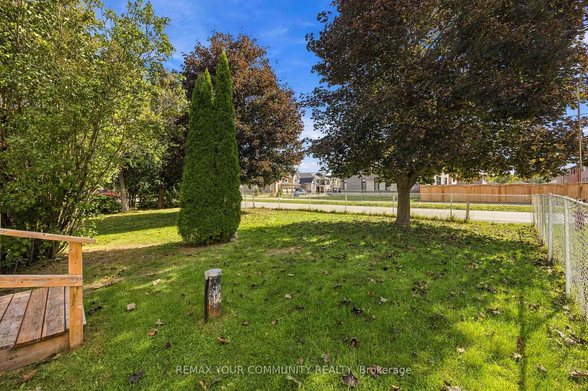 Photo 24 of 85 Catering Road, Georgina, Sutton & Jackson's Point — HOMEH