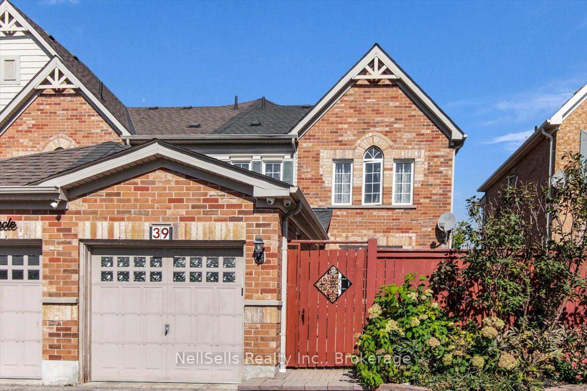 Photo 41 of 39 Warnford Circle, Ajax, Northeast Ajax — HOMEH