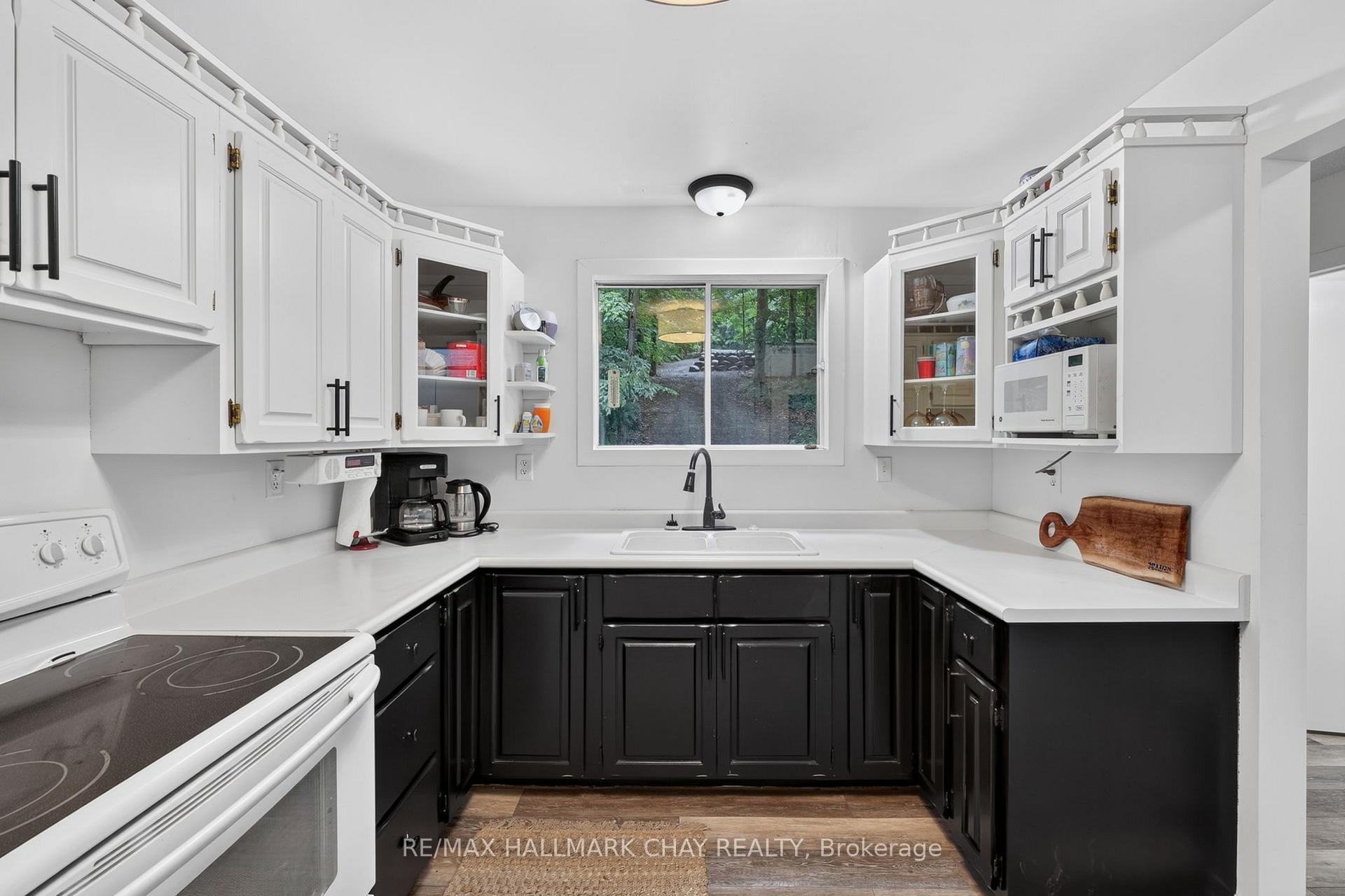 Photo 19 of 176 Farlain Lake Road E, Tiny, Rural Tiny — HOMEH