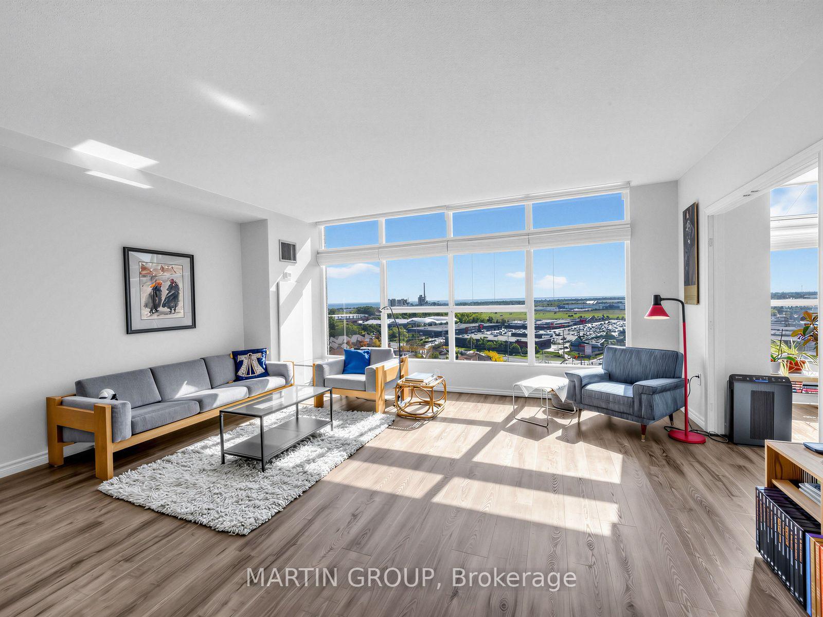 Photo 3 of Unit PH306, 1271 Walden Circle, Mississauga, Clarkson — HOMEH