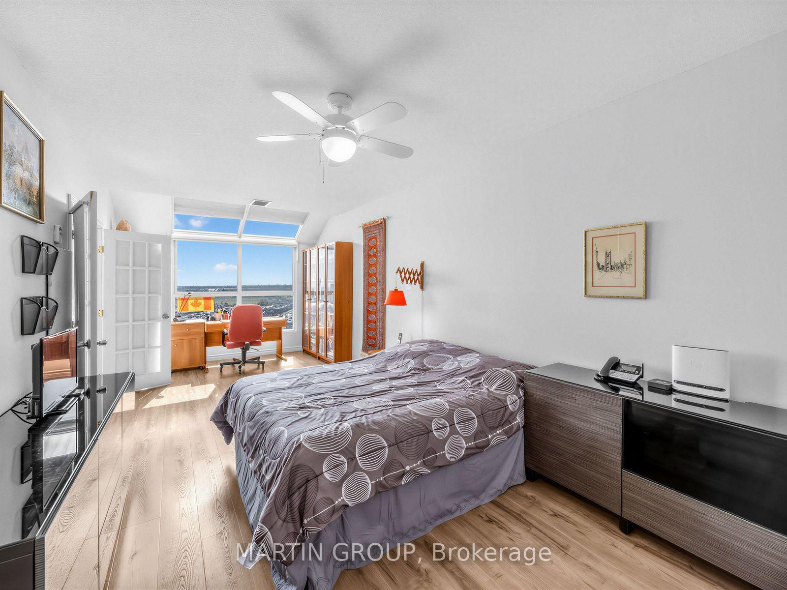 Photo 10 of Unit PH306, 1271 Walden Circle, Mississauga, Clarkson — HOMEH