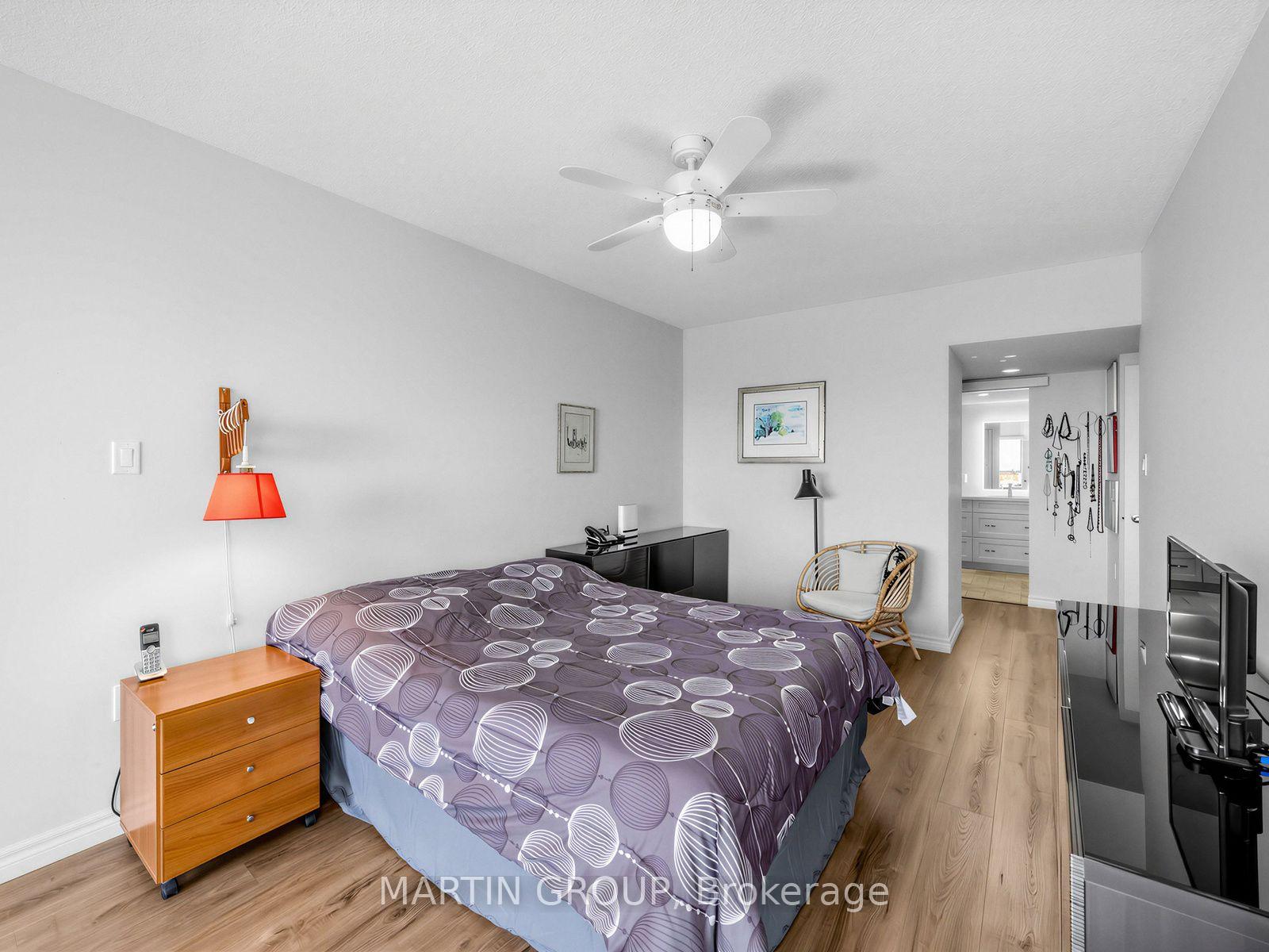 Photo 11 of Unit PH306, 1271 Walden Circle, Mississauga, Clarkson — HOMEH