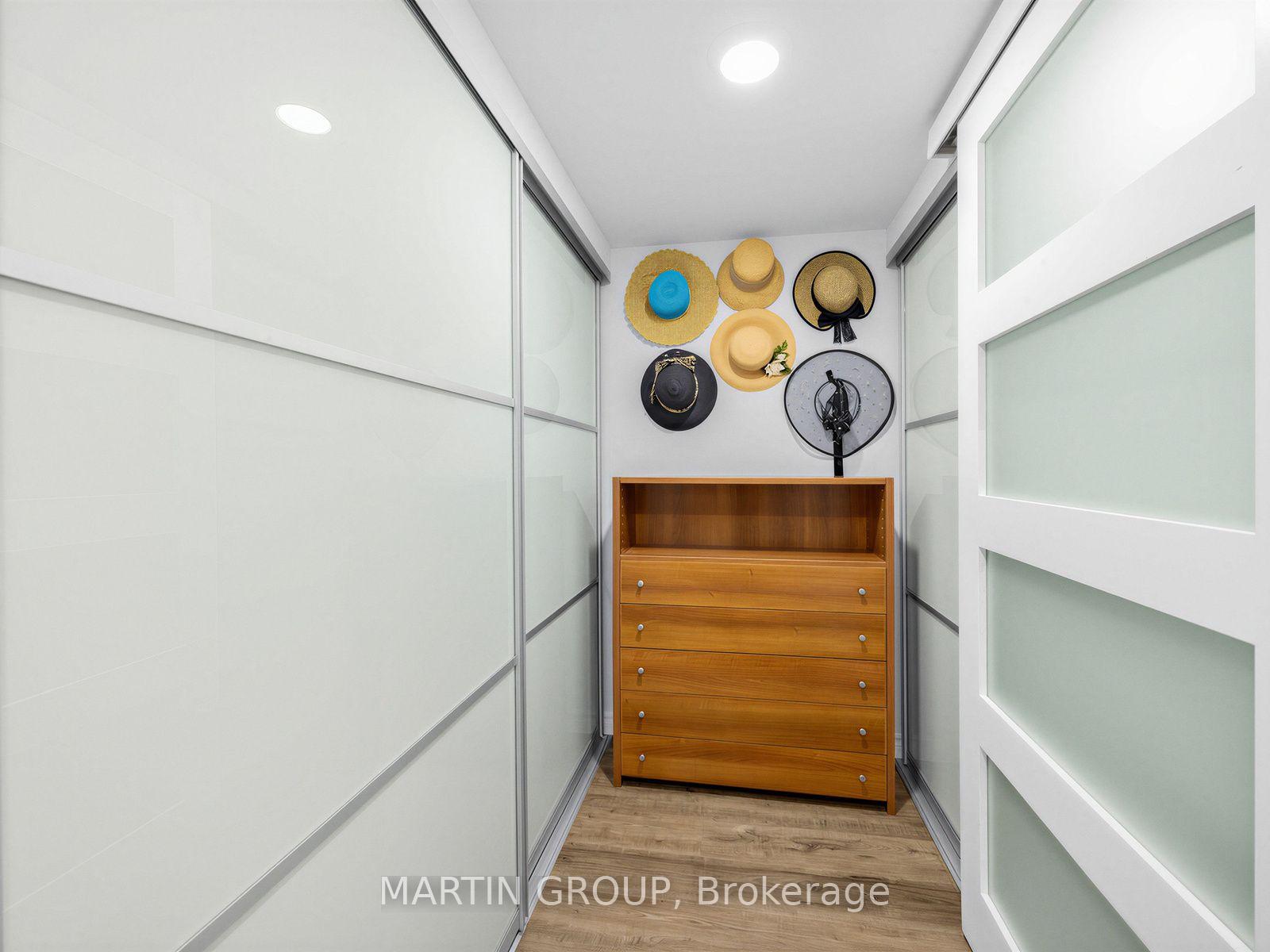 Photo 12 of Unit PH306, 1271 Walden Circle, Mississauga, Clarkson — HOMEH
