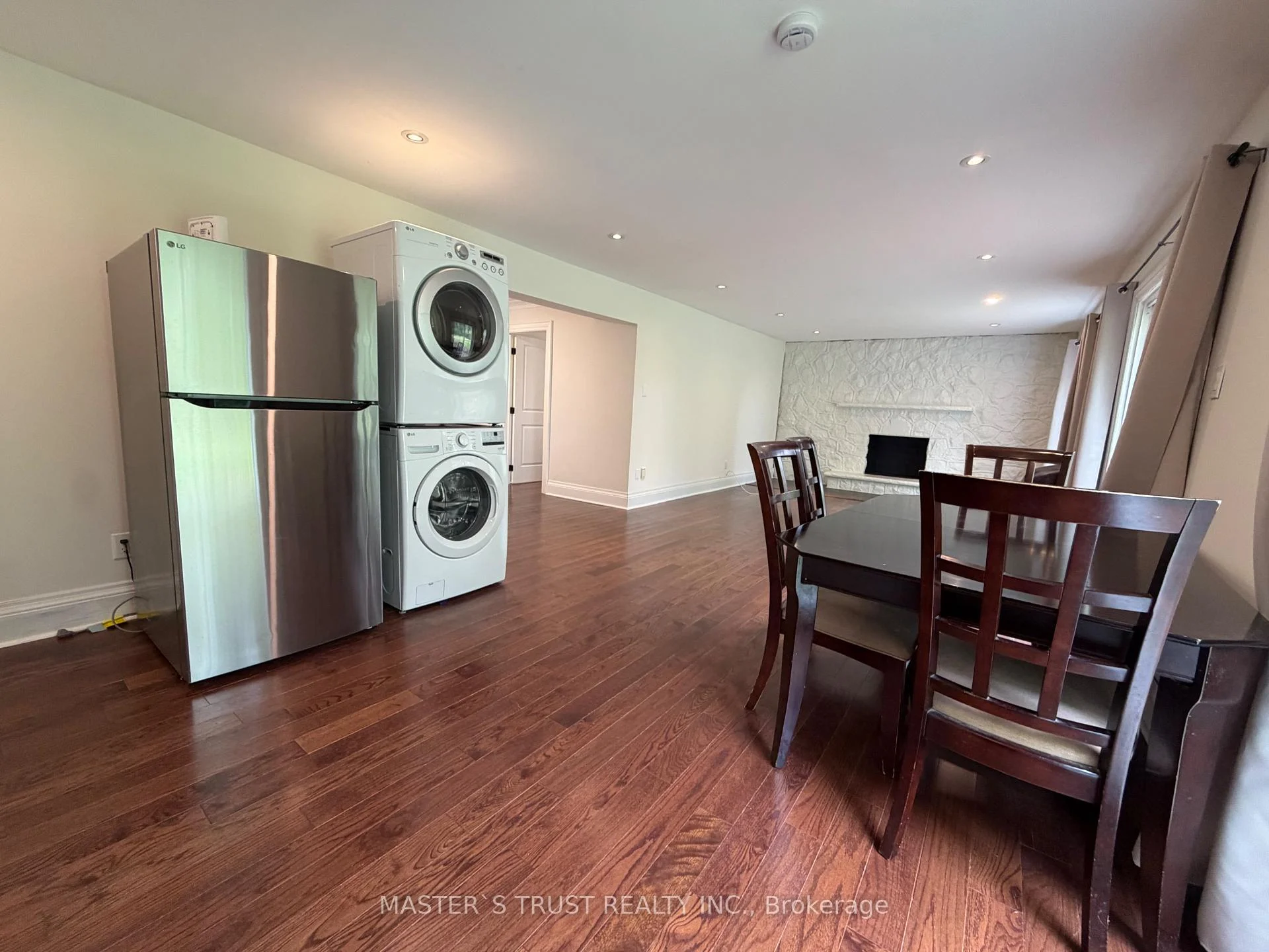 Photo 3 of Unit Ground, 30 Patton Street, King, King City — HOMEH