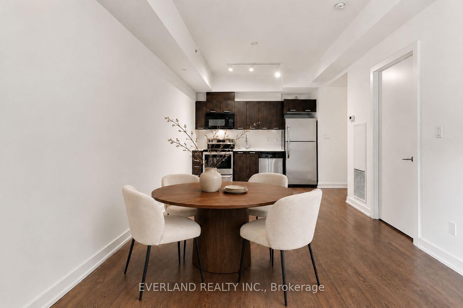 Photo 4 of Unit 201, 20 Bruyeres Mews, Toronto, Niagara — HOMEH